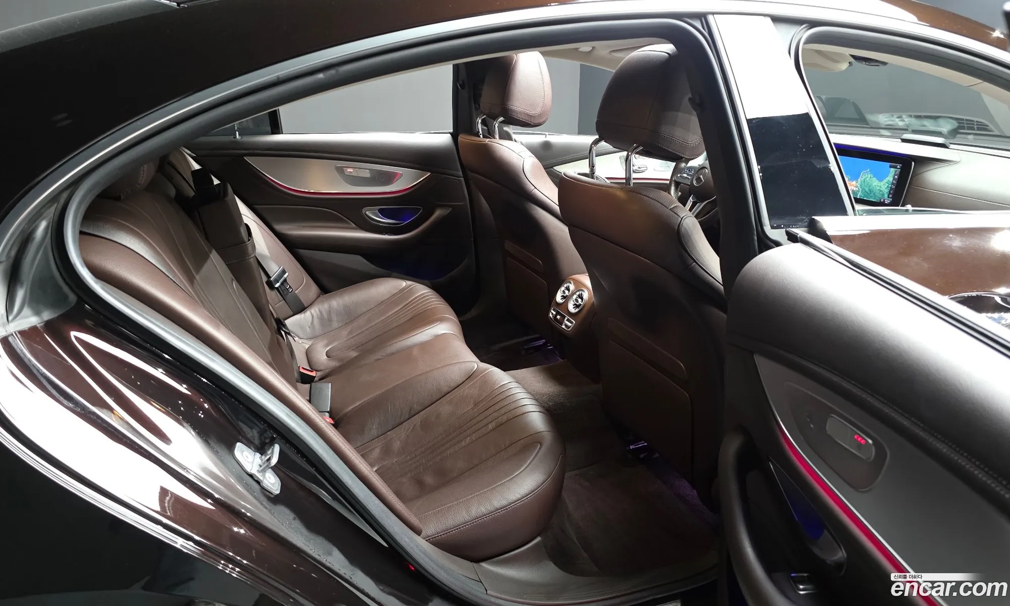 Mercedes-Benz CLS-Class C257 2018 — 32