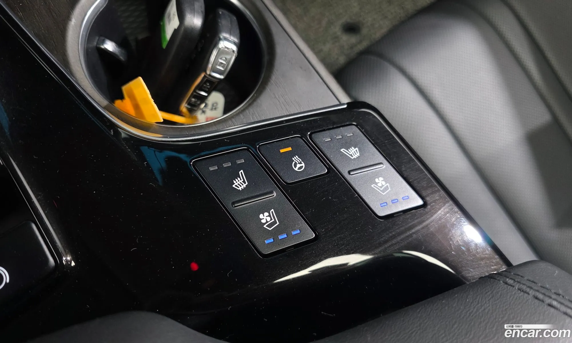 Kia K8 Hybrid 2022 — 4