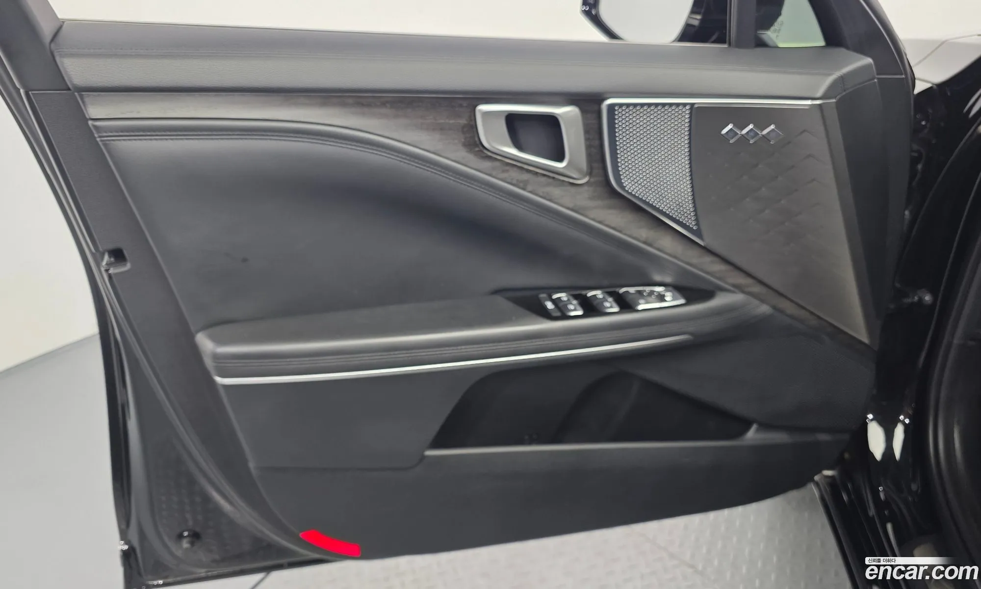 Kia K8 Hybrid 2022 — 18