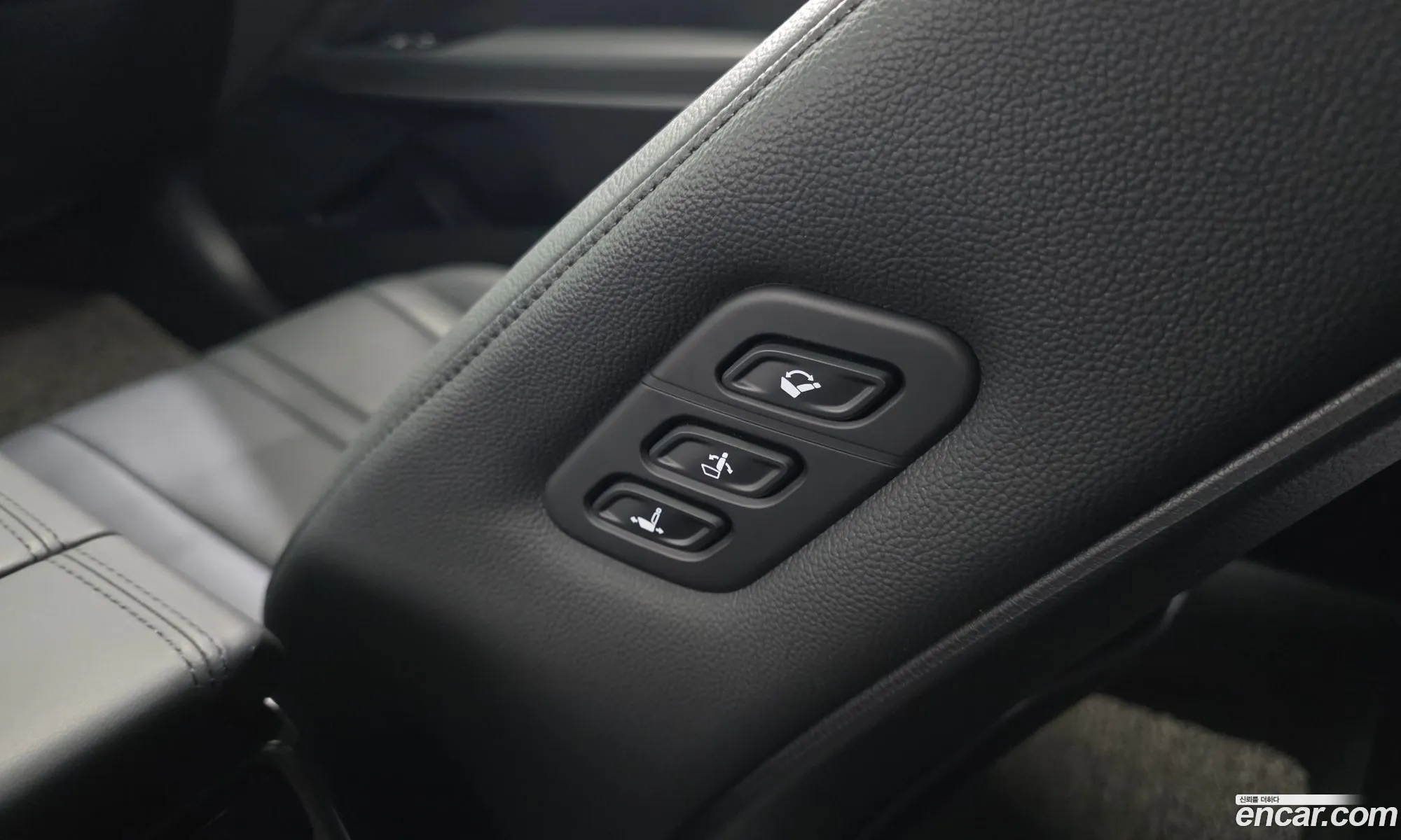 Kia K8 Hybrid 2022 — 23