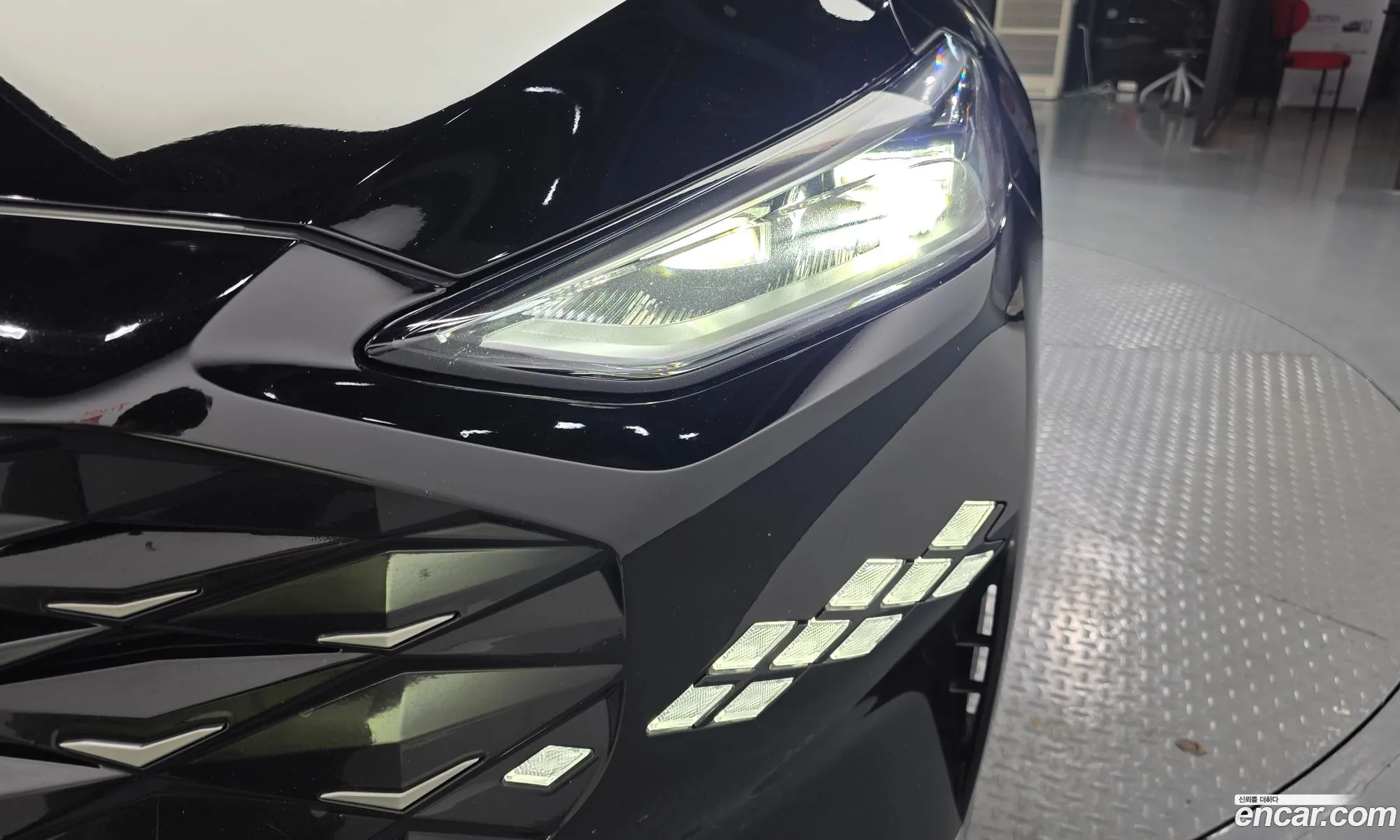 Kia K8 Hybrid 2022 — 27