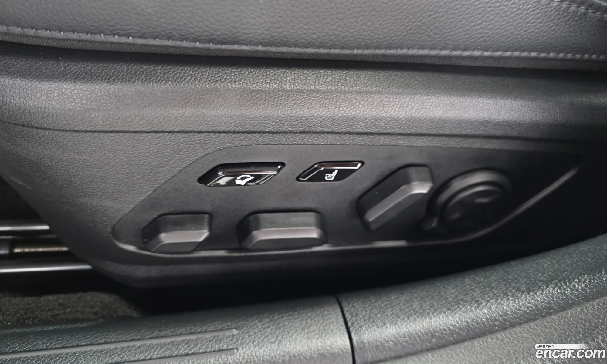 Kia K8 Hybrid 2022 — 17