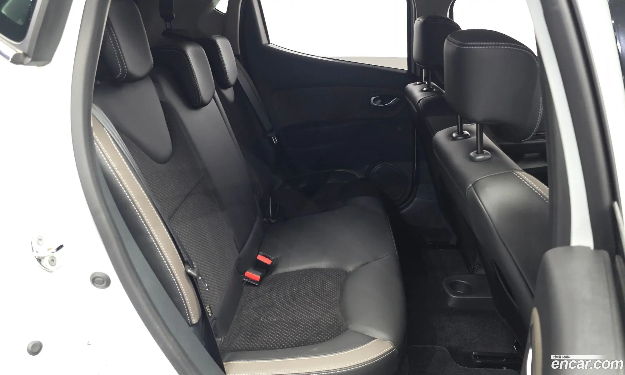 Renault Korea (Samsung) Clio 2018 — 13