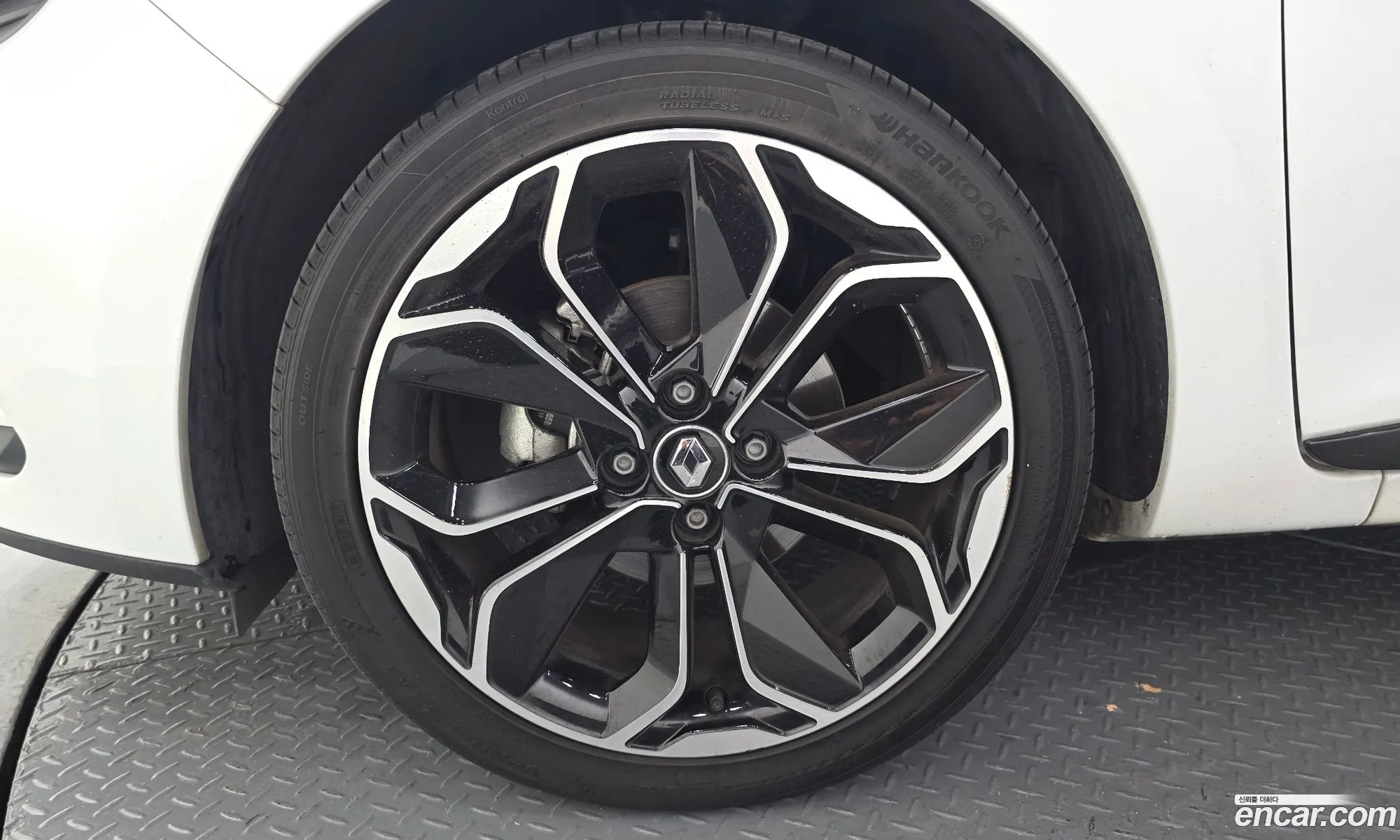 Renault Korea (Samsung) Clio 2018 — 17
