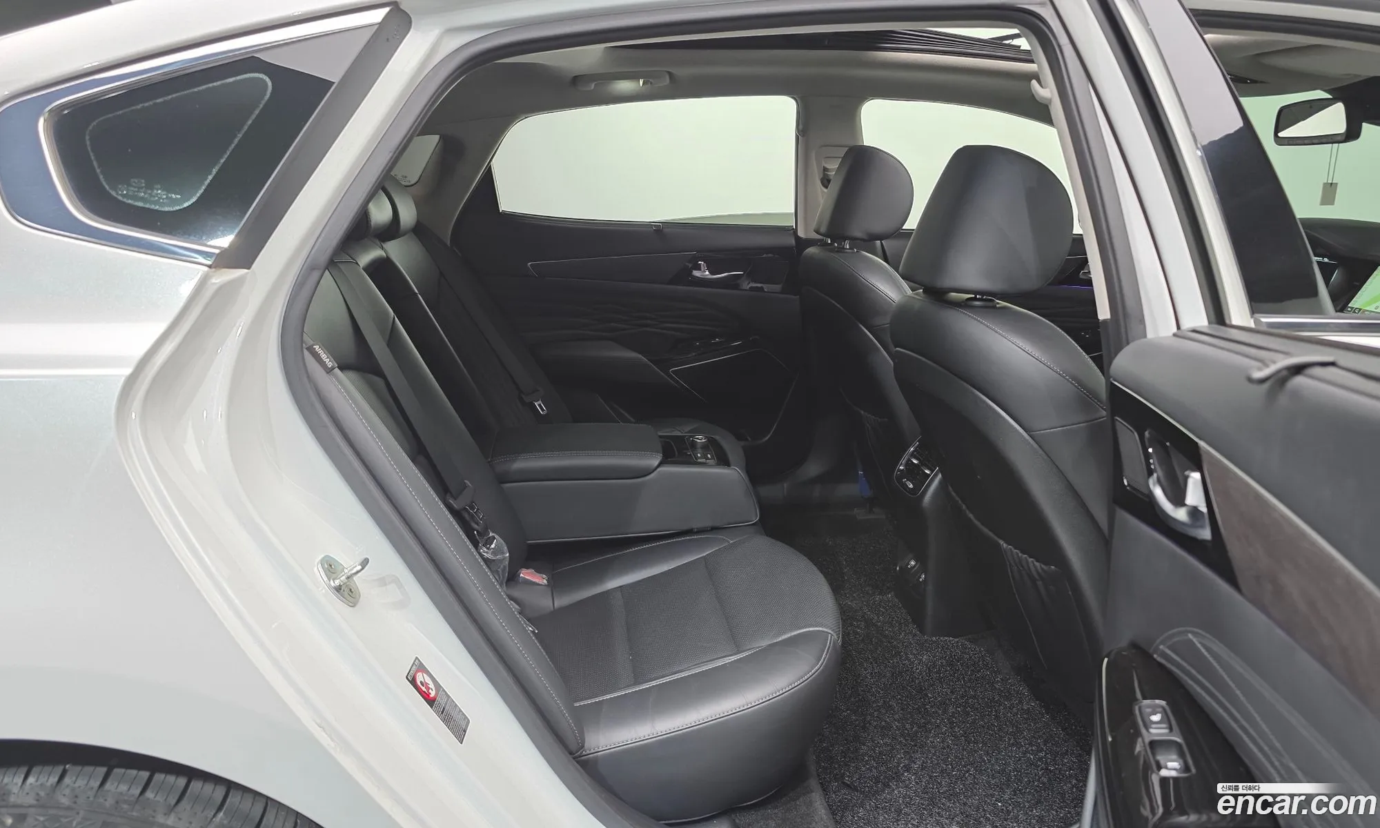 Kia K7 Premier Hybrid 2019 — 36