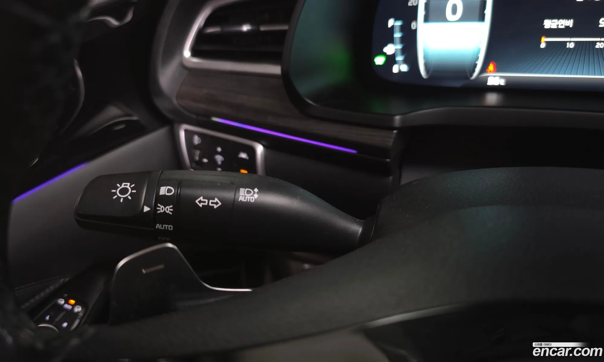 Kia K7 Premier Hybrid 2019 — 34