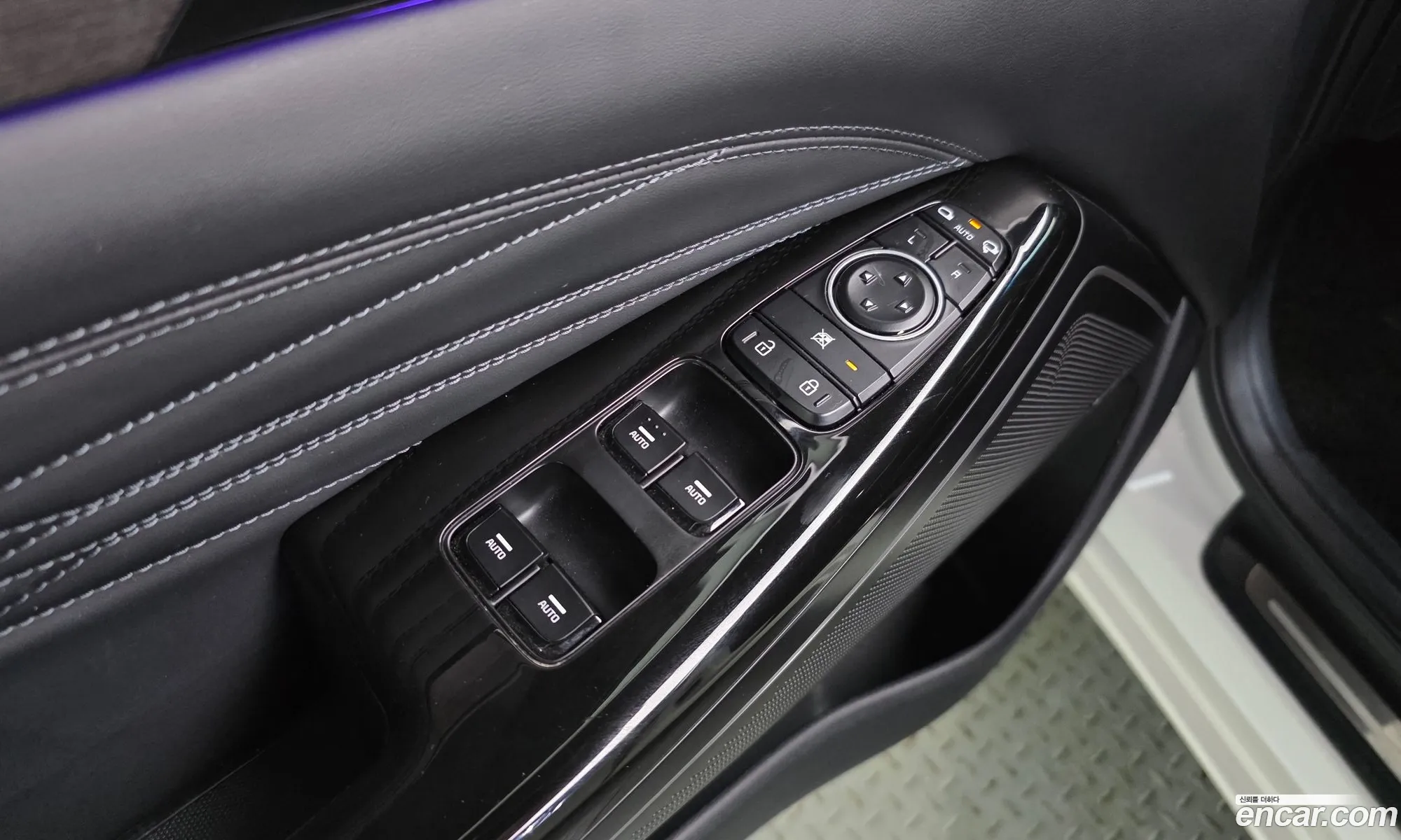 Kia K7 Premier Hybrid 2019 — 27