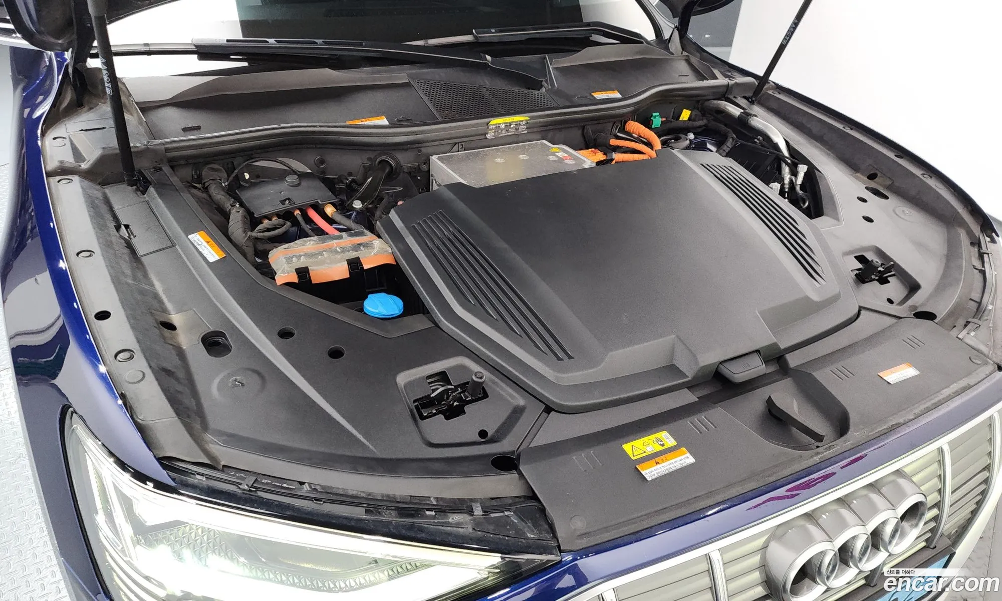 Audi e-tron 2021 WAUZZZGE — 15