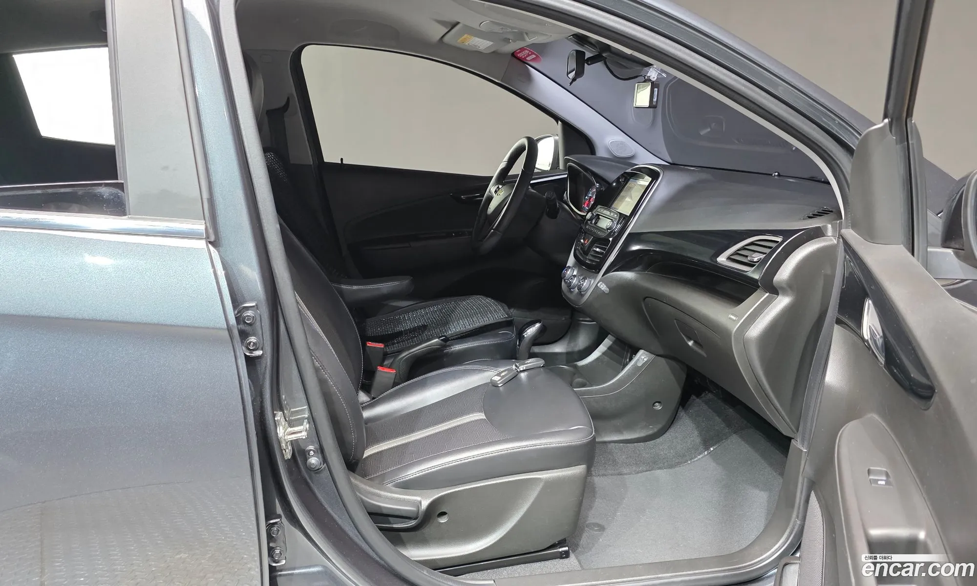 Chevrolet (GM Daewoo) Spark 2018 KLYDC487DKC734731 — 12