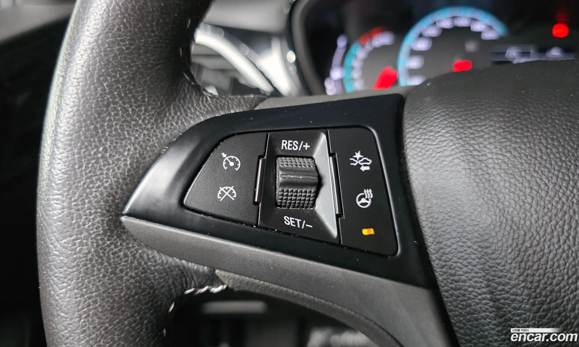 Chevrolet (GM Daewoo) Spark 2018 KLYDC487DKC734731 — 4