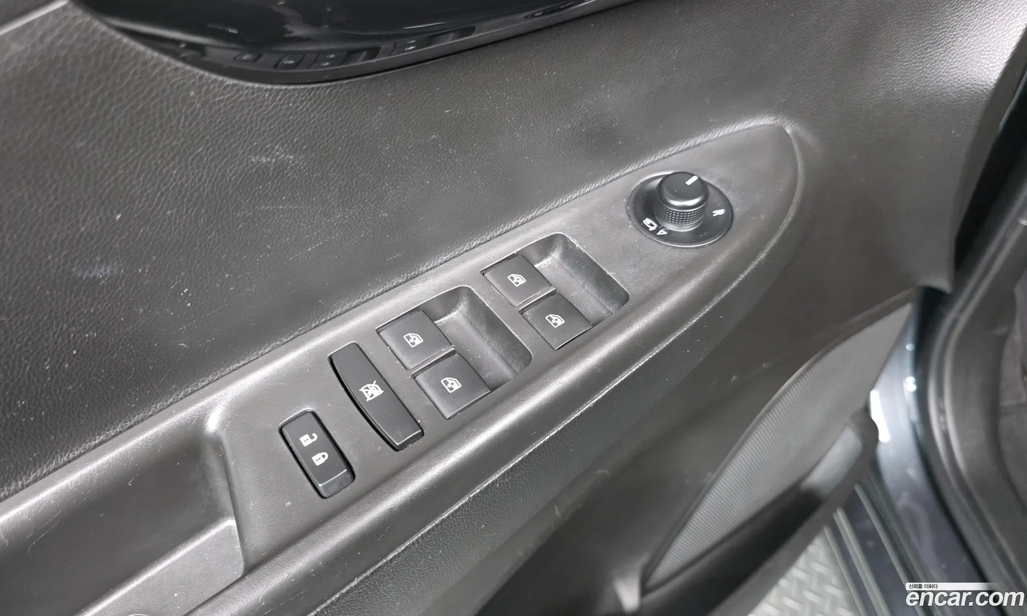 Chevrolet (GM Daewoo) Spark 2018 KLYDC487DKC734731 — 24