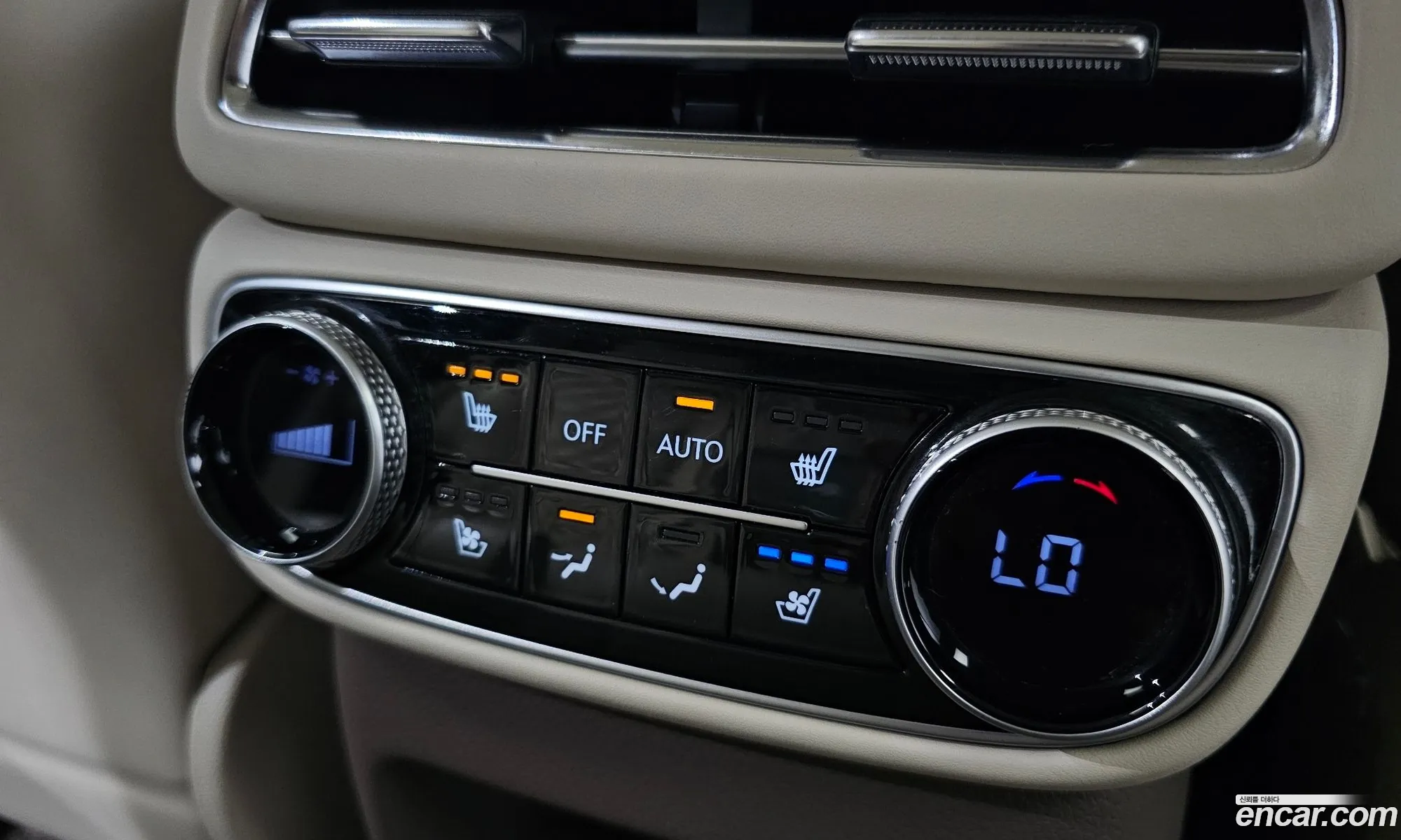 Genesis GV80 2020 KMTHB81DDLU043065 — 16