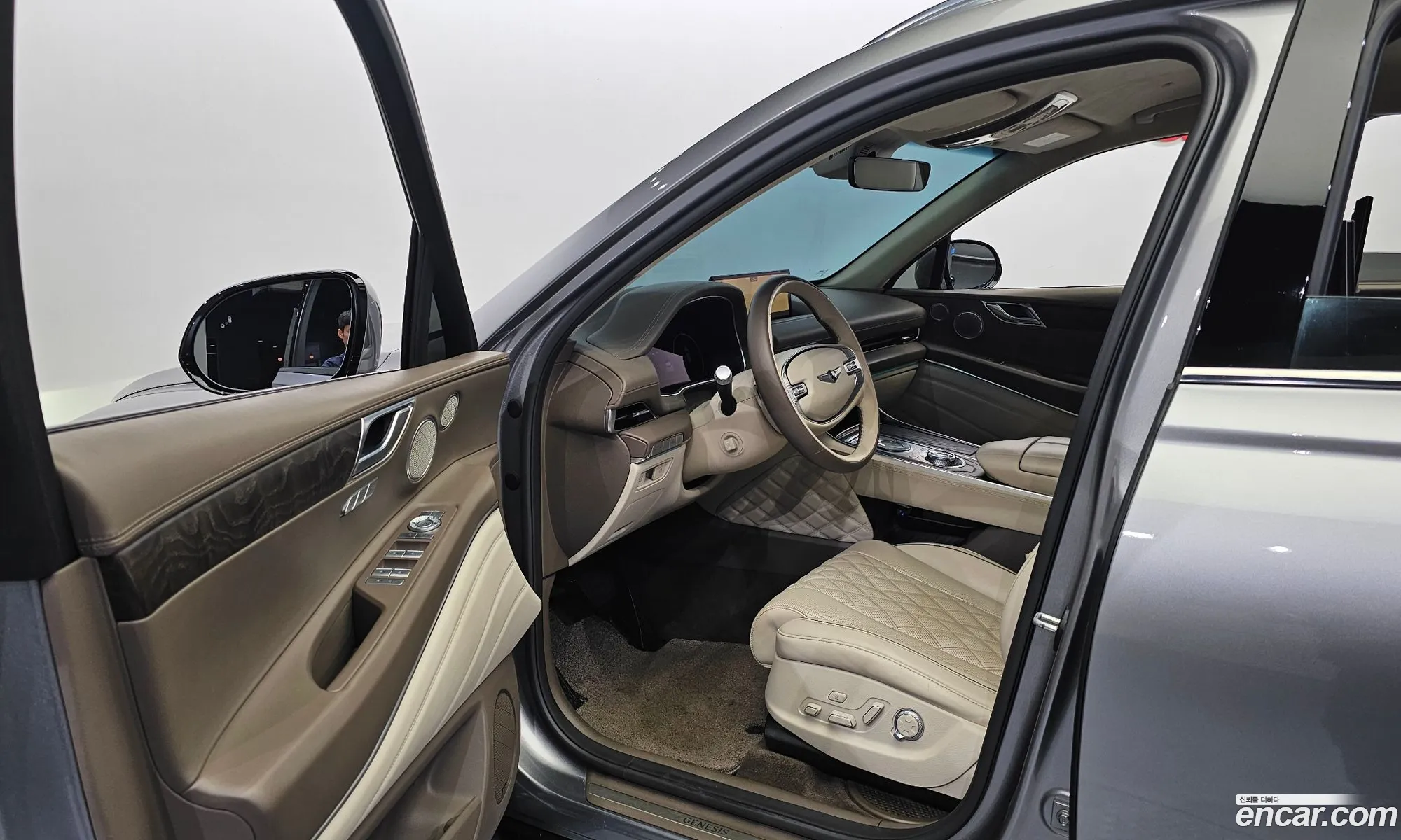Genesis GV80 2020 KMTHB81DDLU043065 — 8