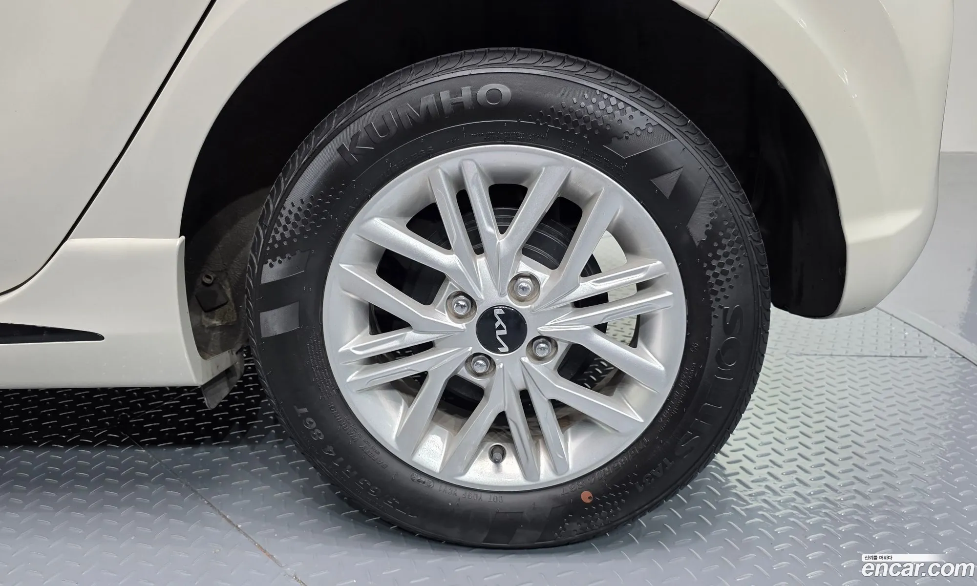 Kia Morning Urban 2023 — 28