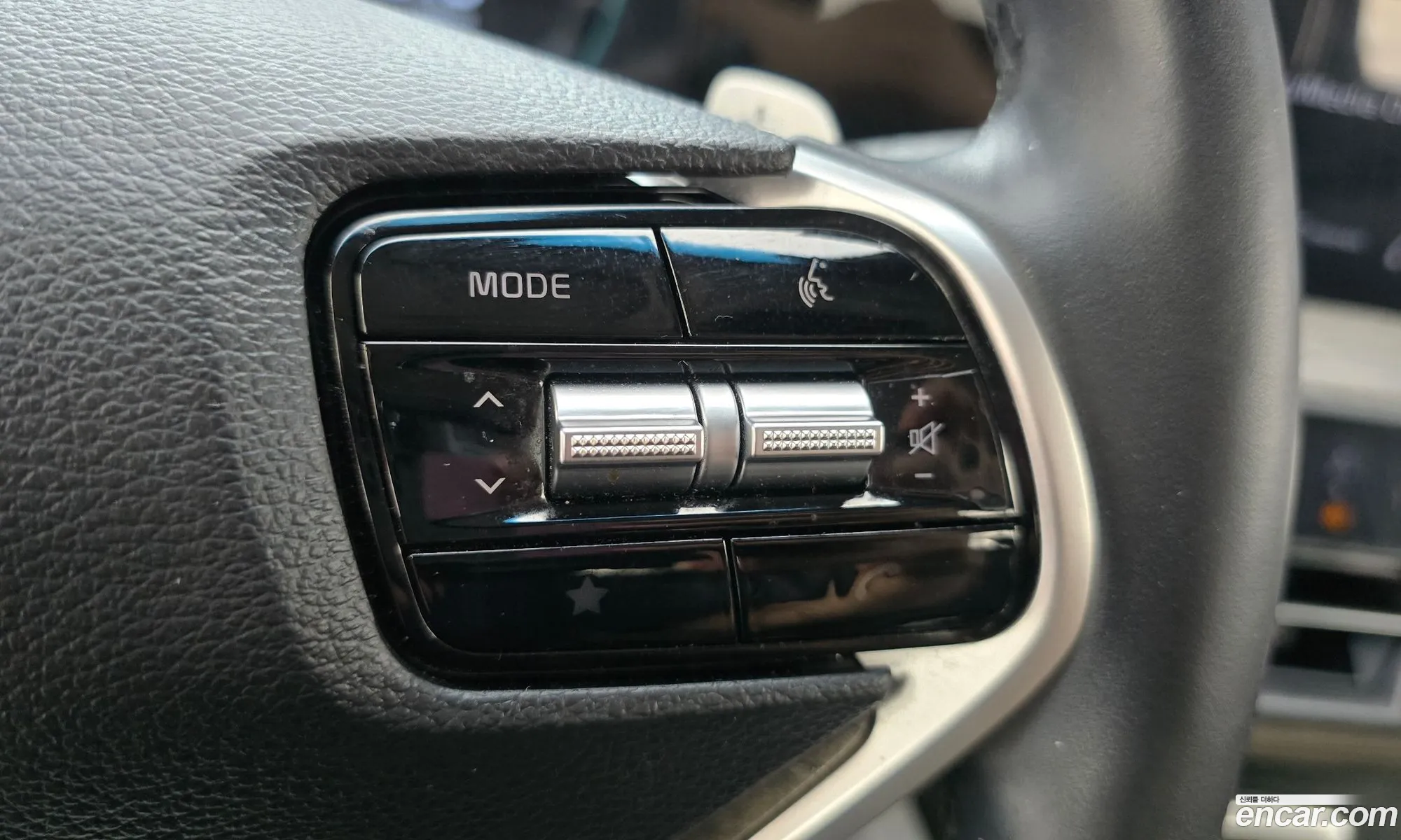 Kia K8 Hybrid 2022 KNAM1411BNA021414 — 14