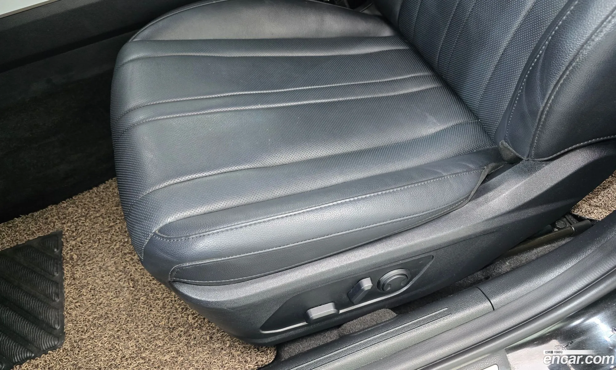 Kia K8 Hybrid 2022 KNAM1411BNA021414 — 4
