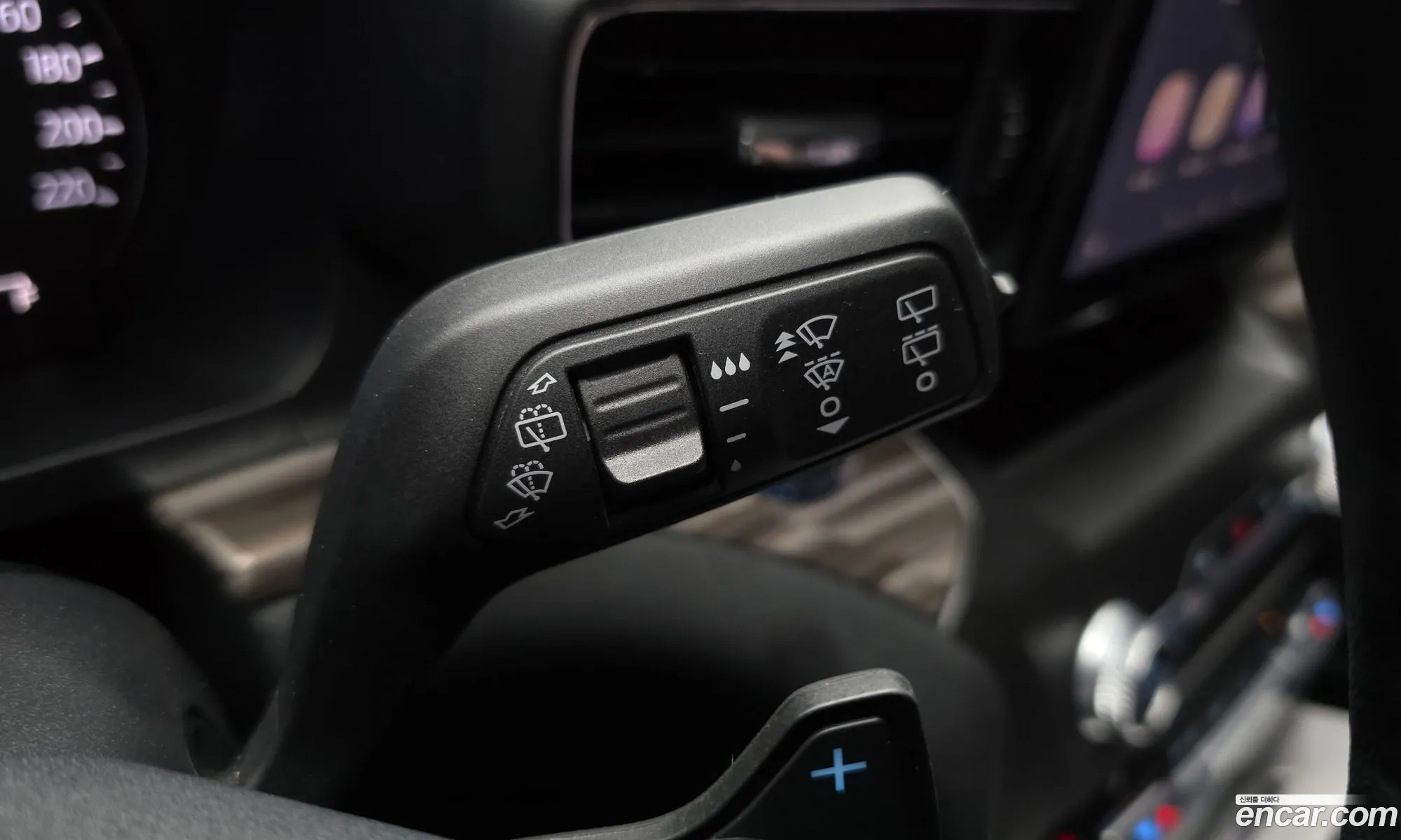 Ford Explorer 6th Gen 2020 1FMSK8FH8LGB95917 — 7