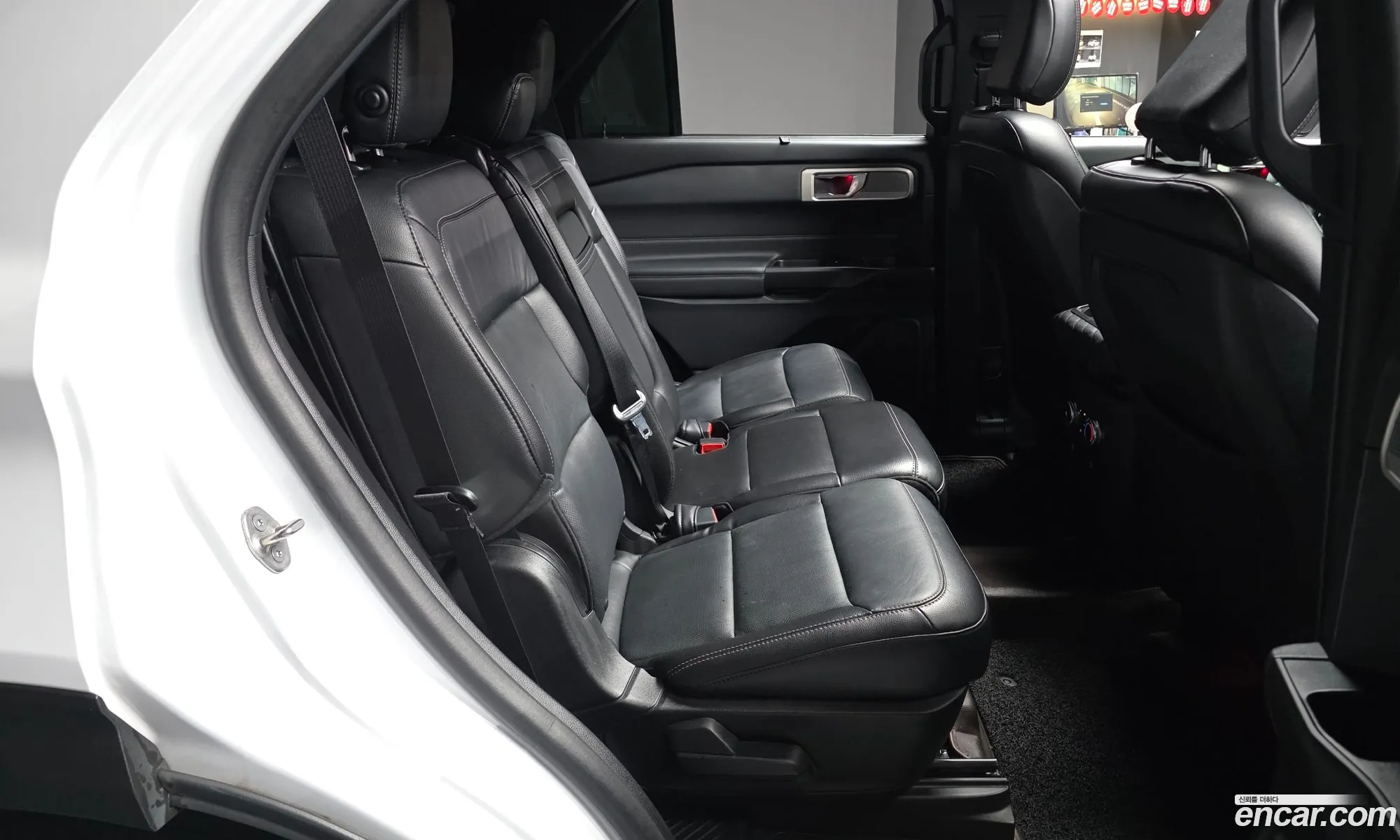 Ford Explorer 6th Gen 2020 1FMSK8FH8LGB95917 — 15
