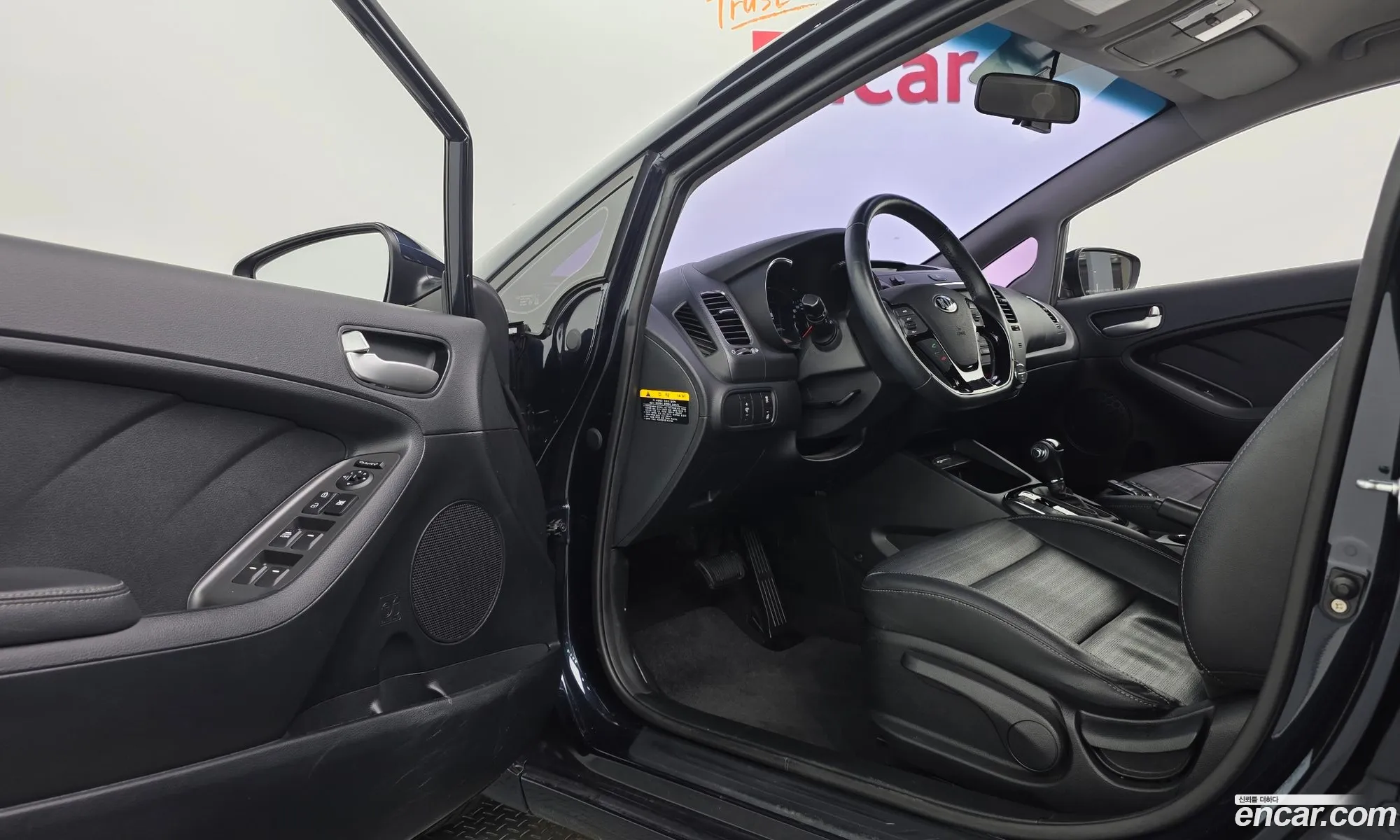 Kia K3 2015 KNAFK412BGA943376 — 4