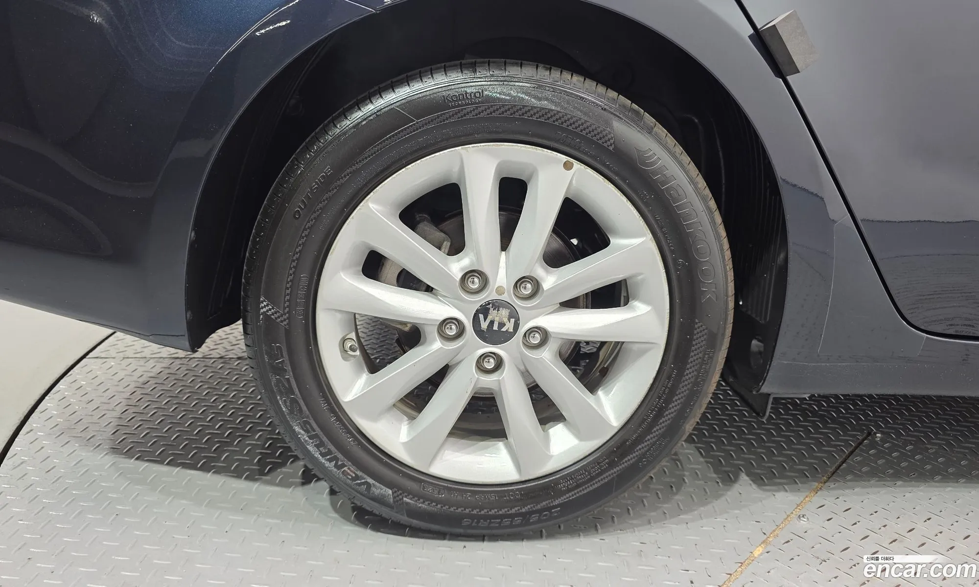 Kia K3 2015 KNAFK412BGA943376 — 9