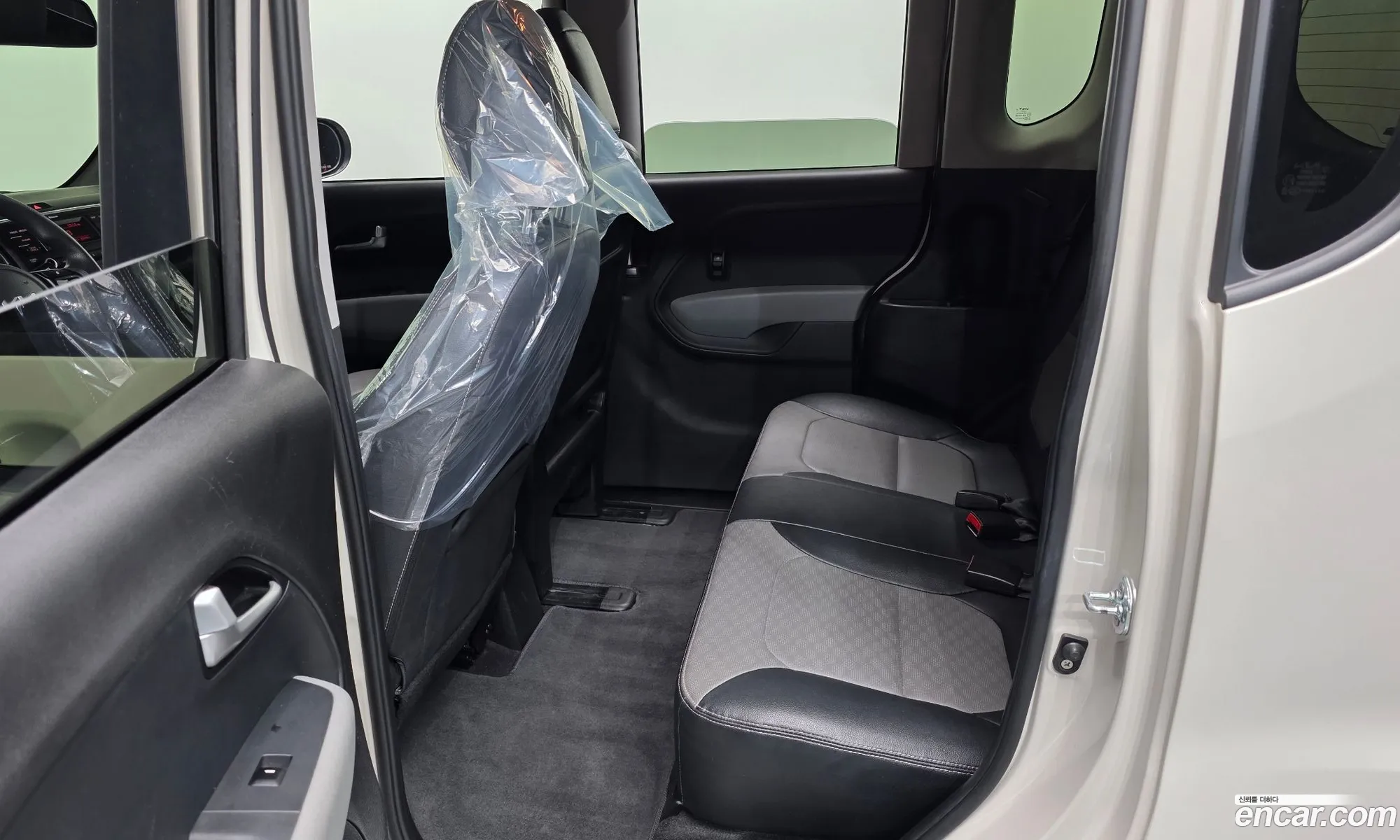 Kia Ray 2022 KNACG811BNT308440 — 10