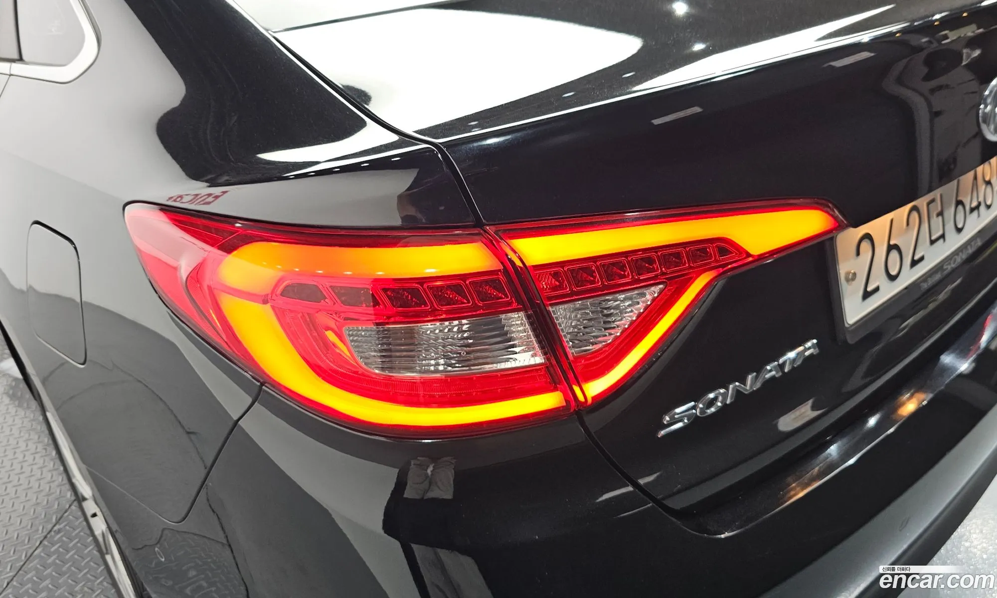 Hyundai LF Sonata 2015 KMHE341CBGA210482 — 4