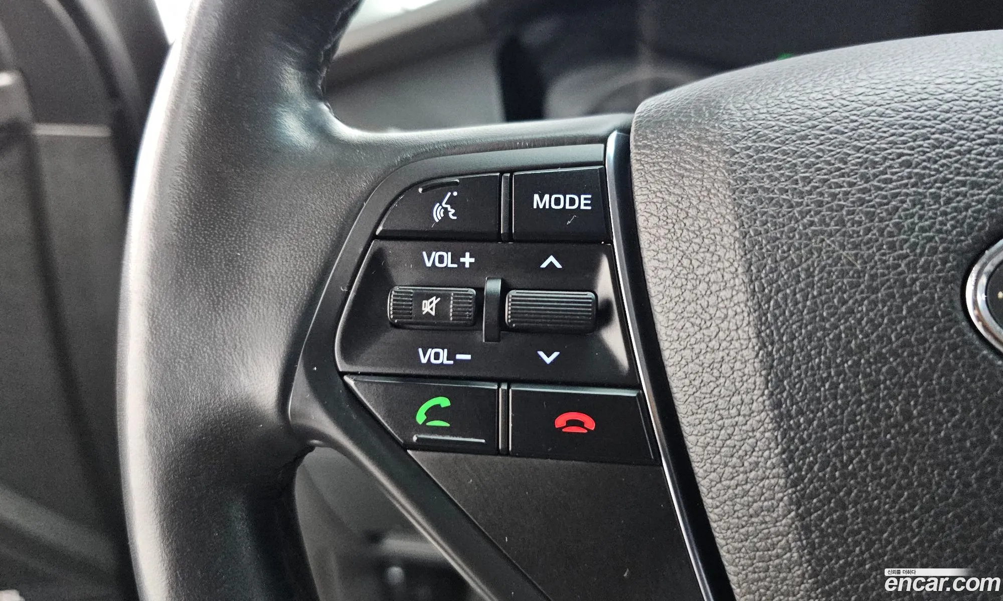 Hyundai LF Sonata 2015 KMHE341CBGA210482 — 3
