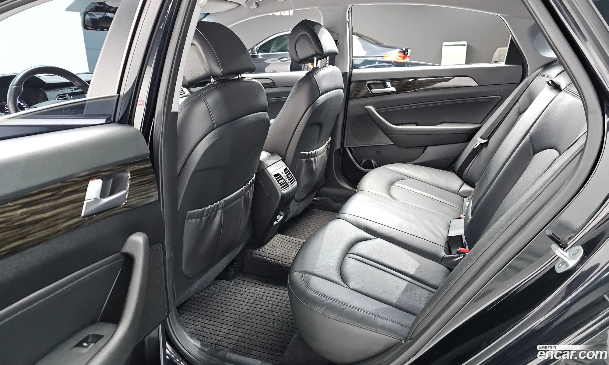 Hyundai LF Sonata 2015 KMHE341CBGA210482 — 23
