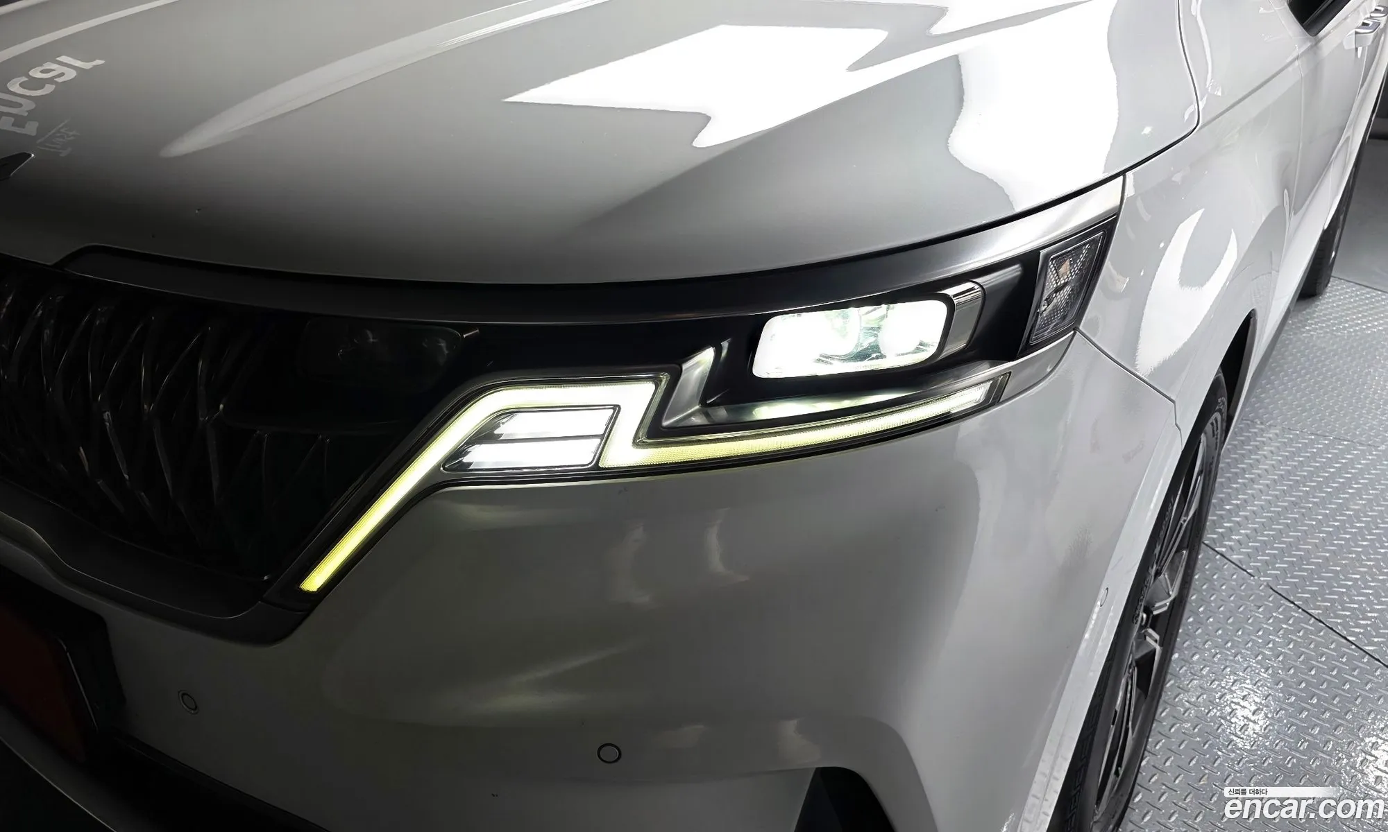 Kia Carnival 2022 KNANE81BBPS206963 — 4