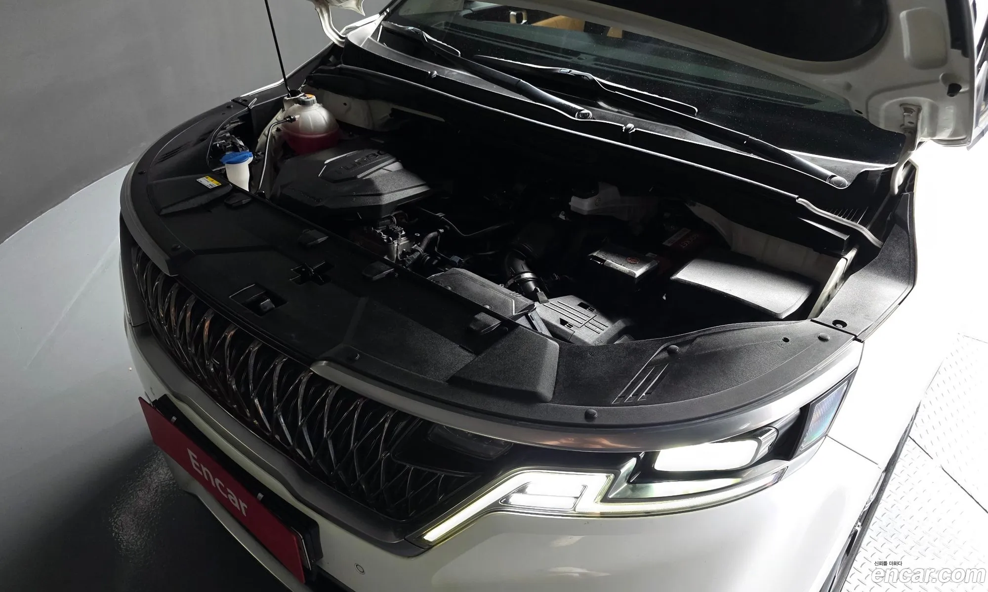 Kia Carnival 2022 KNANE81BBPS206963 — 8