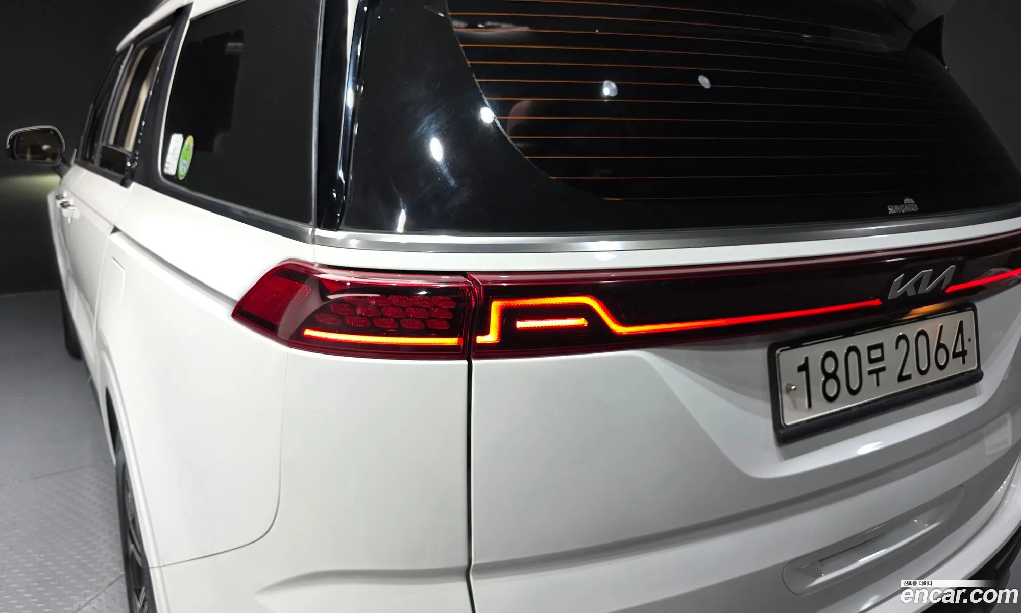 Kia Carnival 2022 KNANE81BBPS206963 — 17