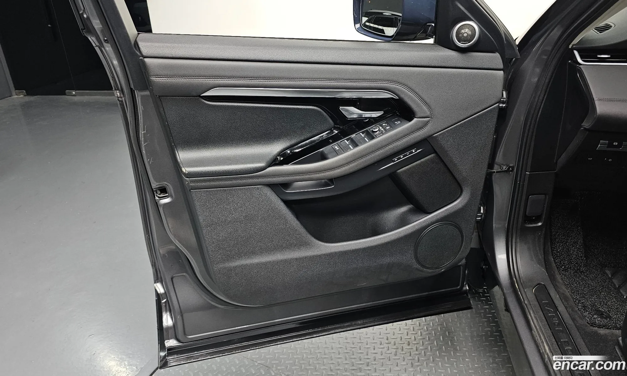 Land Rover Range Rover Evoque 2020 SALZA2BN7LH010144 — 3