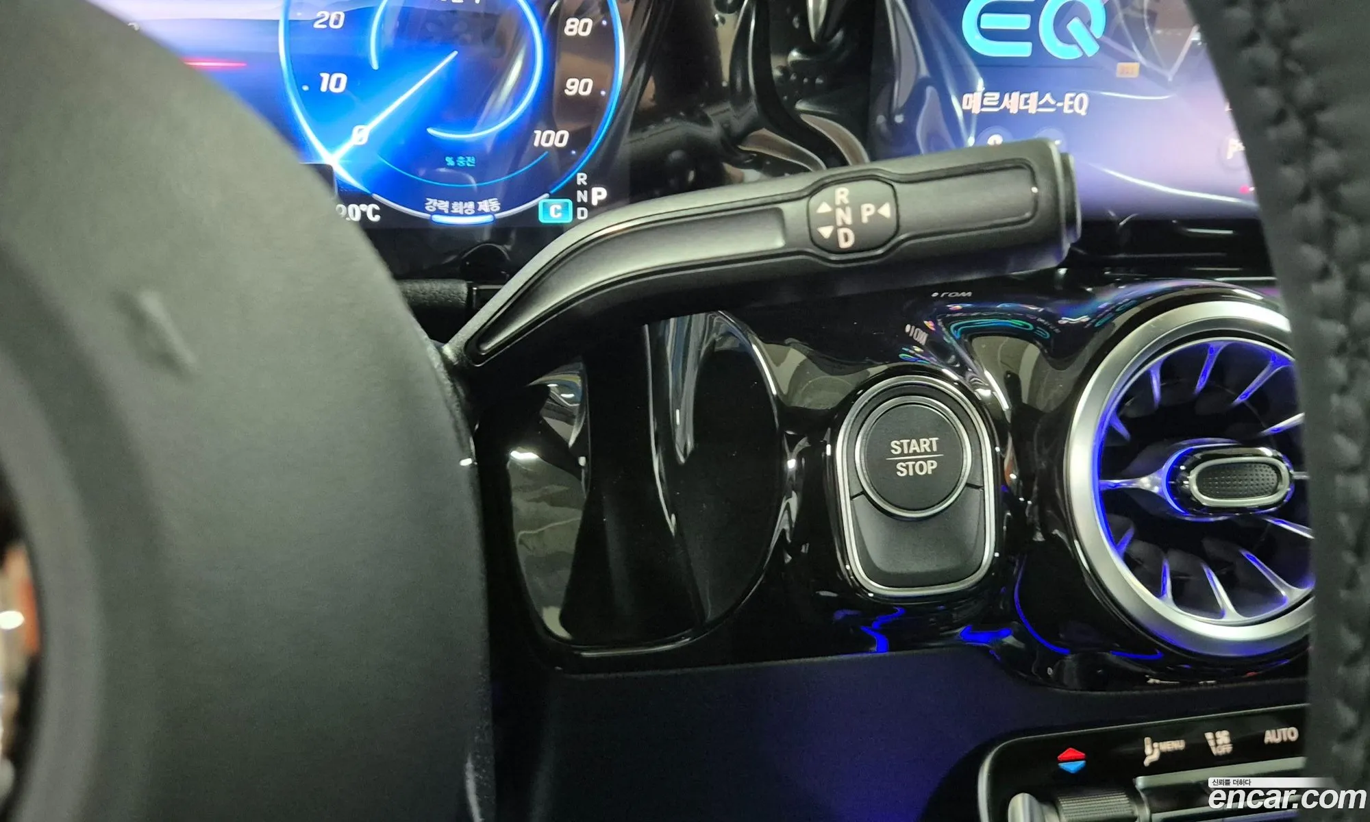 Mercedes-Benz EQA H243 2025 — 14