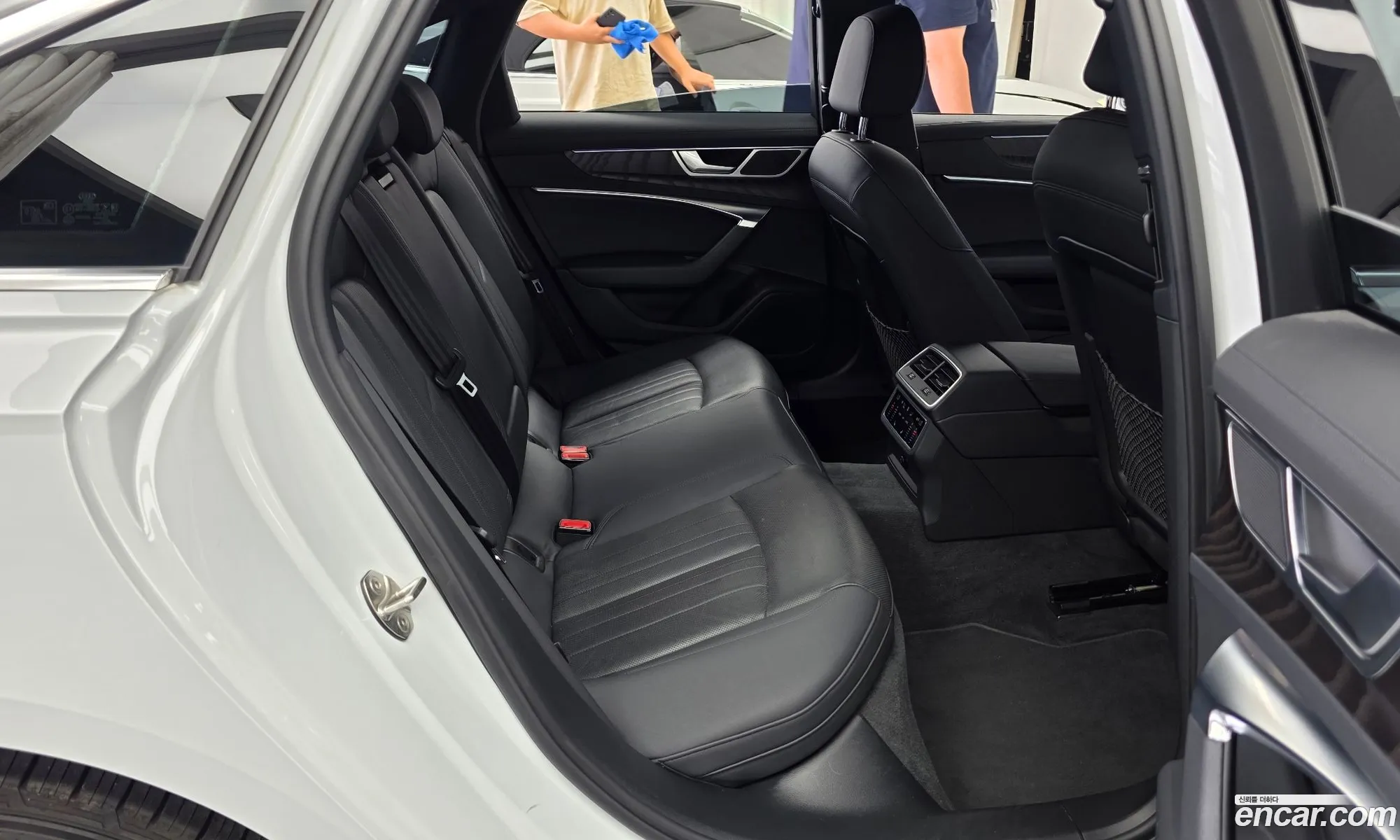 Audi A6 2021 WAUZZZF26MN017921 — 2