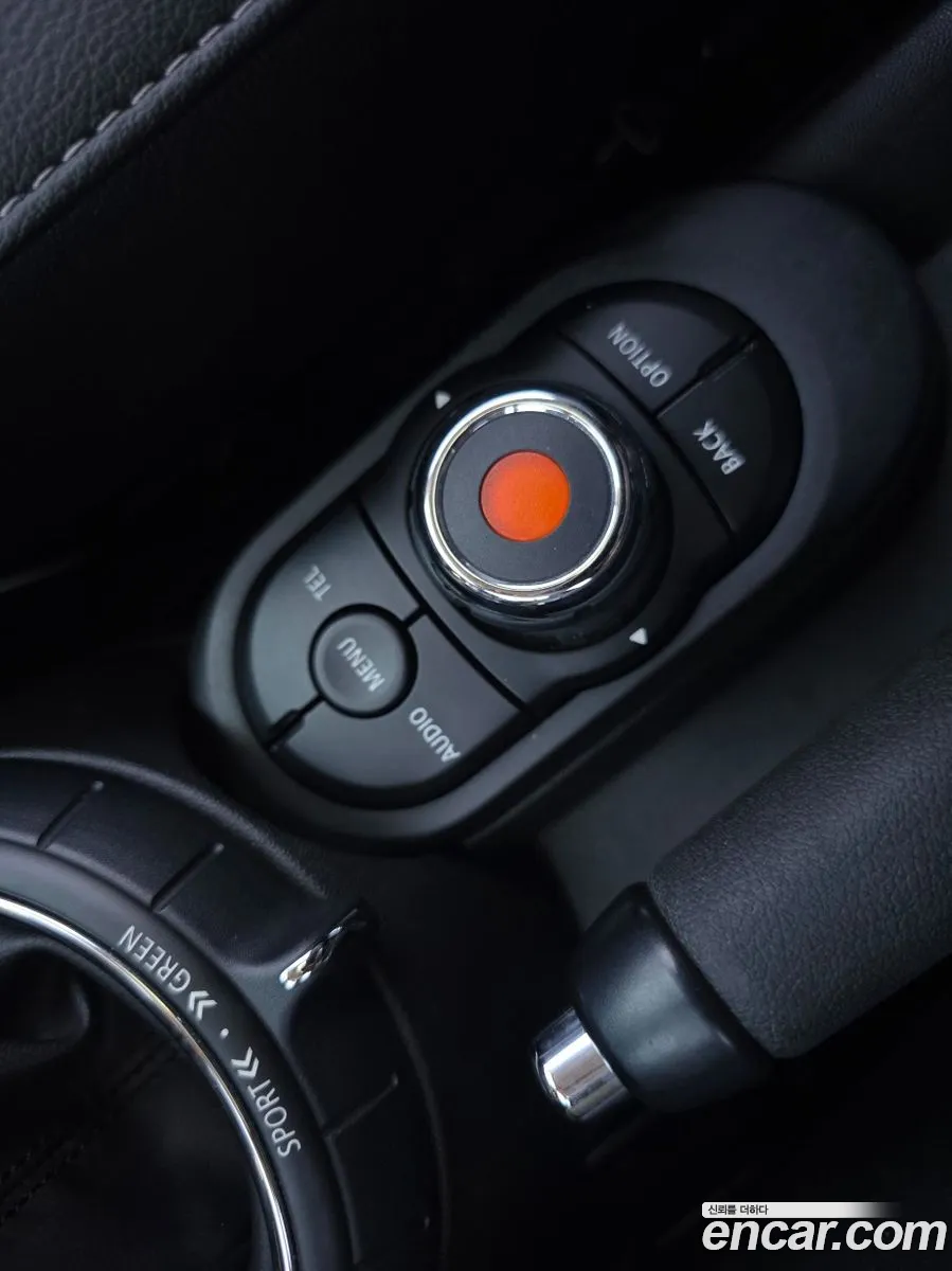 Mini Cooper D 2016 — 10