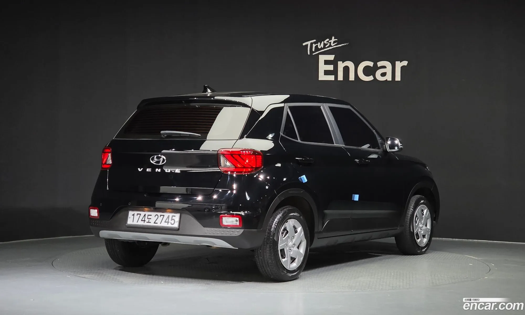 Hyundai Venue 2021 — 30