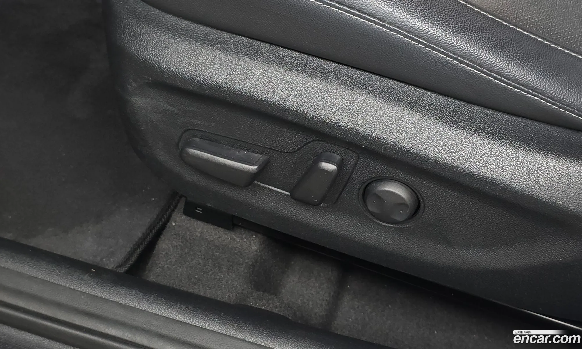 Kia Niro 2020 KNACB81CGLA416766 — 4