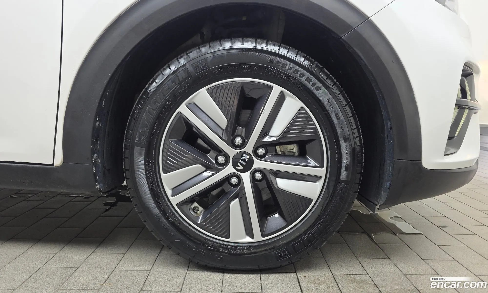 Kia Niro 2020 KNACB81CGLA416766 — 5