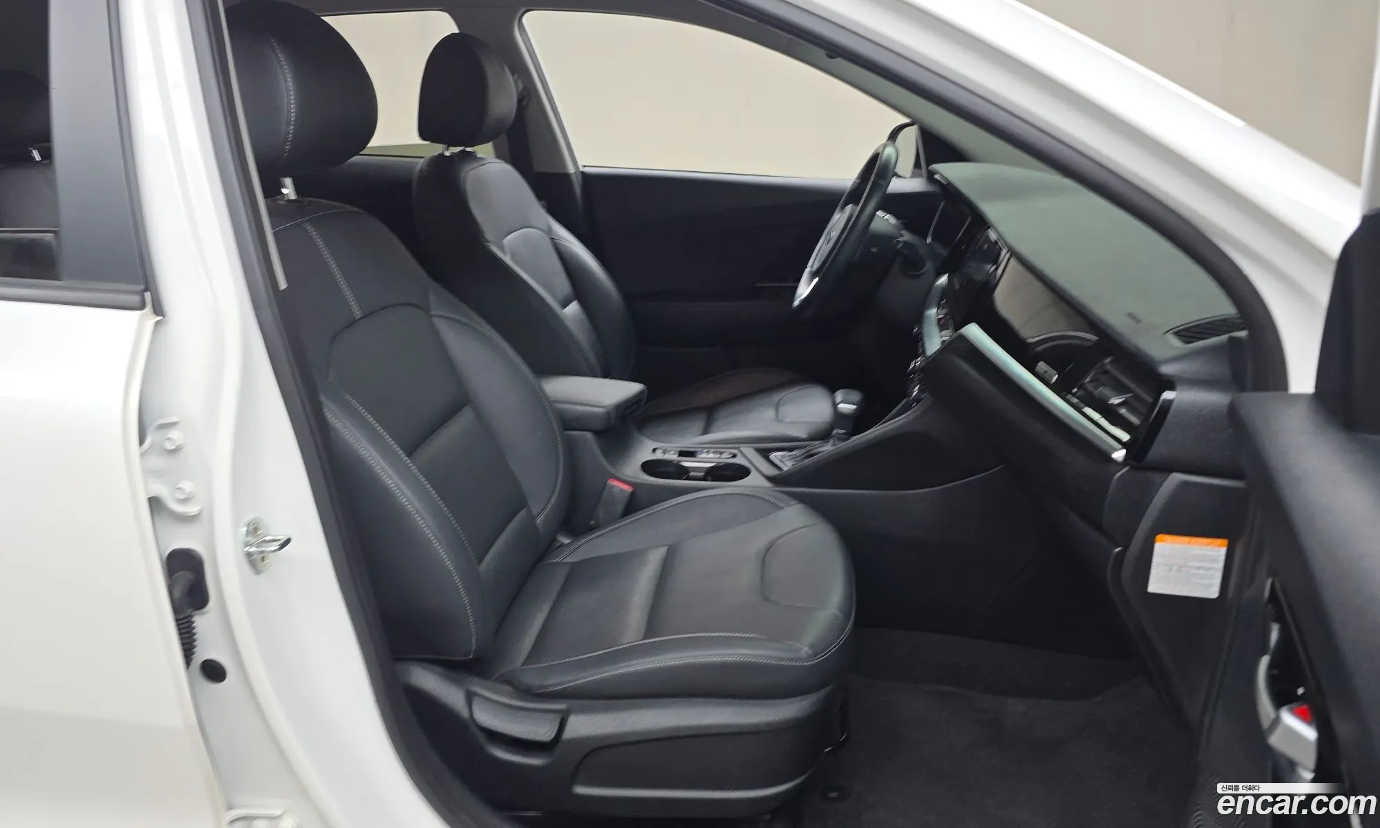 Kia Niro 2020 KNACB81CGLA416766 — 20