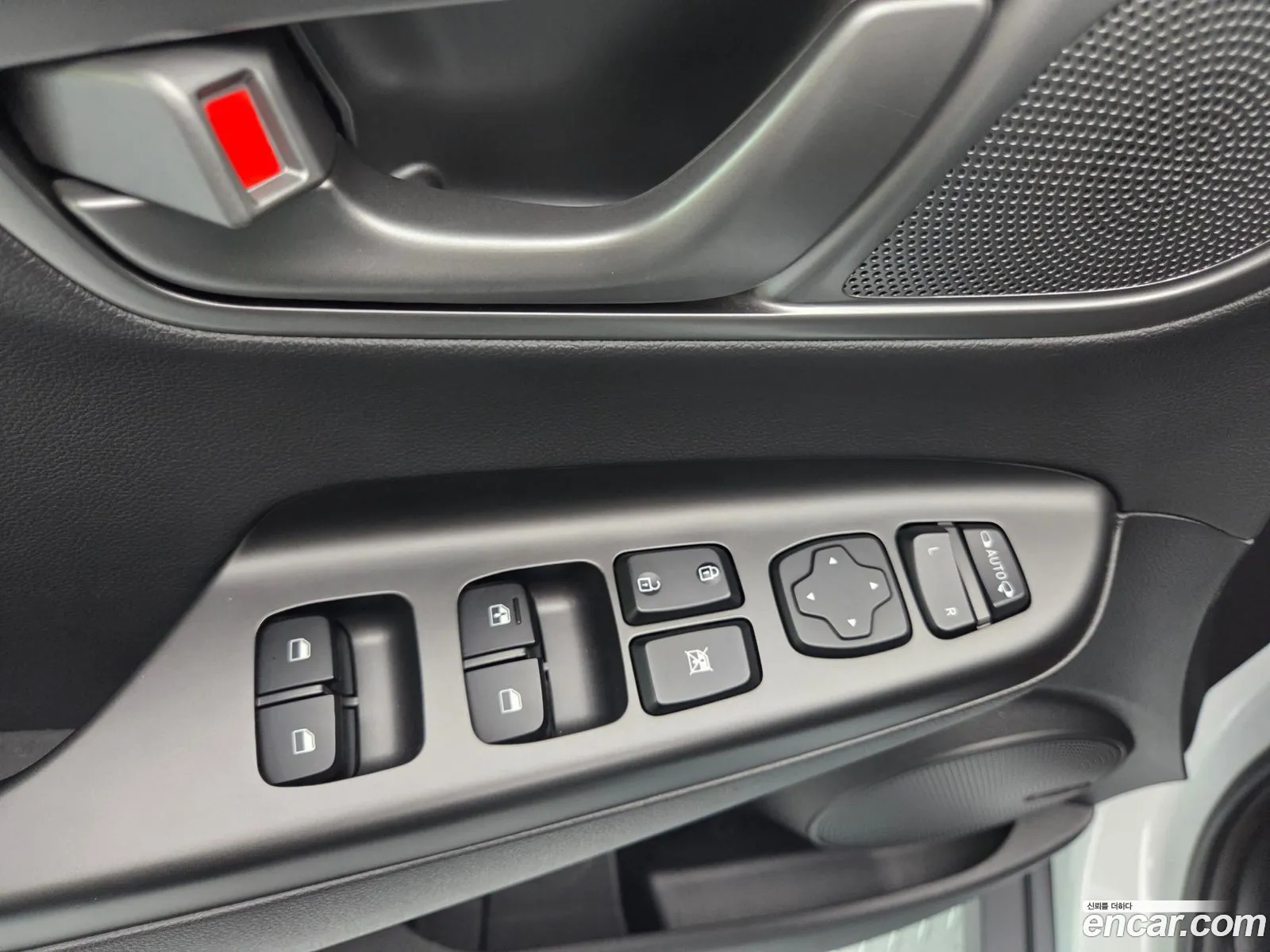 Hyundai Kona Electric 2020 — 10
