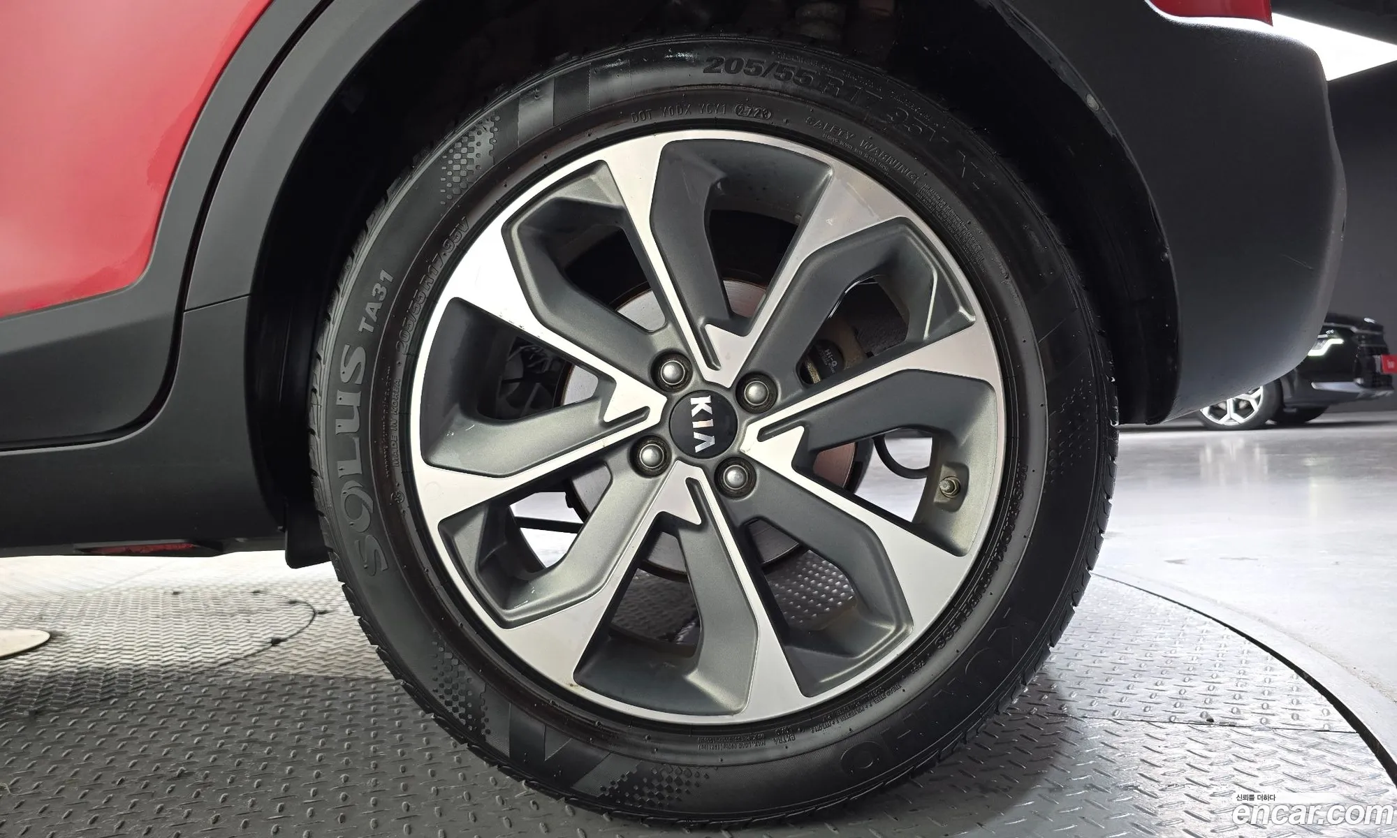 Kia Stonic 2018 KNADE815GJS209026 — 3