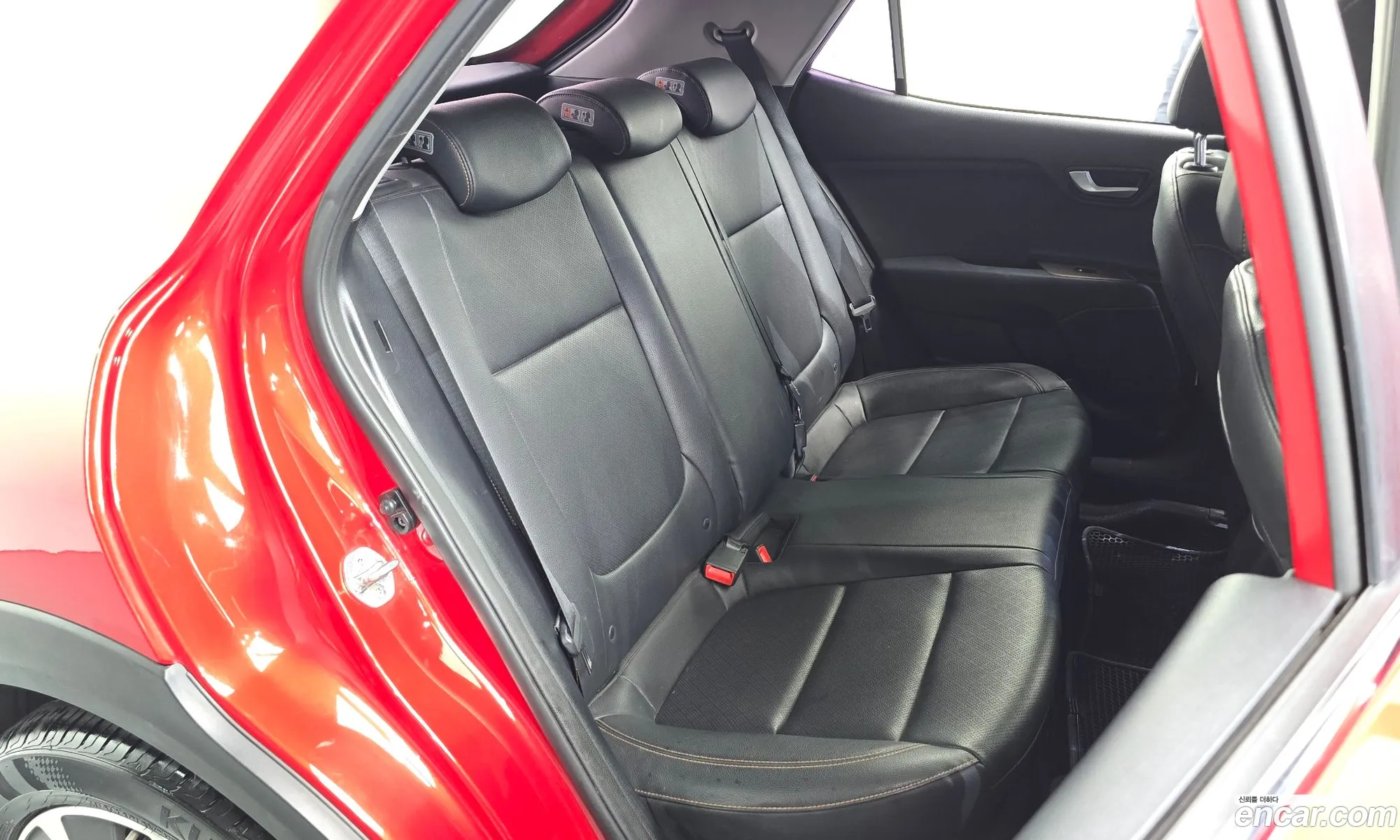 Kia Stonic 2018 KNADE815GJS209026 — 30