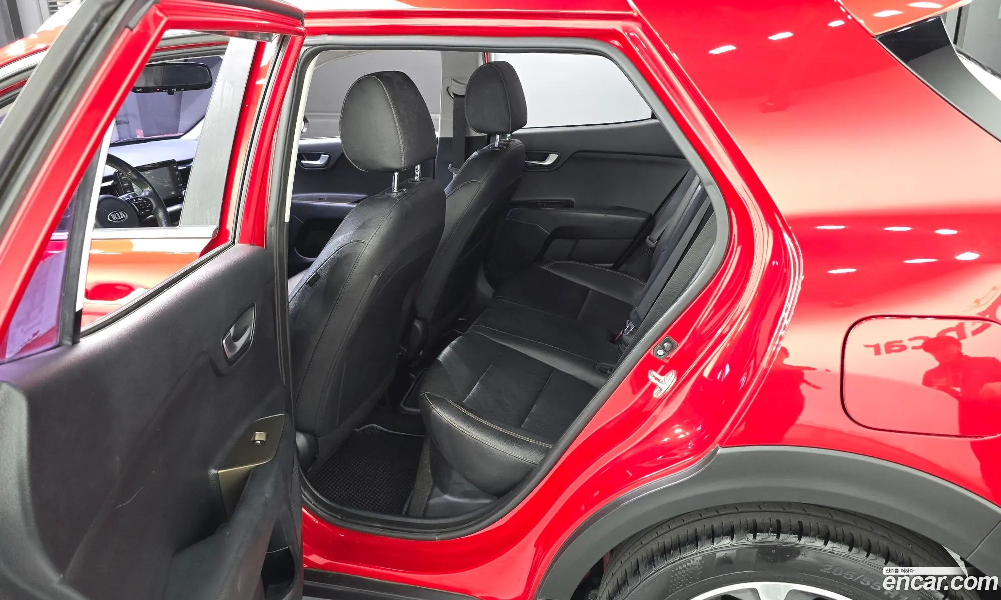 Kia Stonic 2018 KNADE815GJS209026 — 25