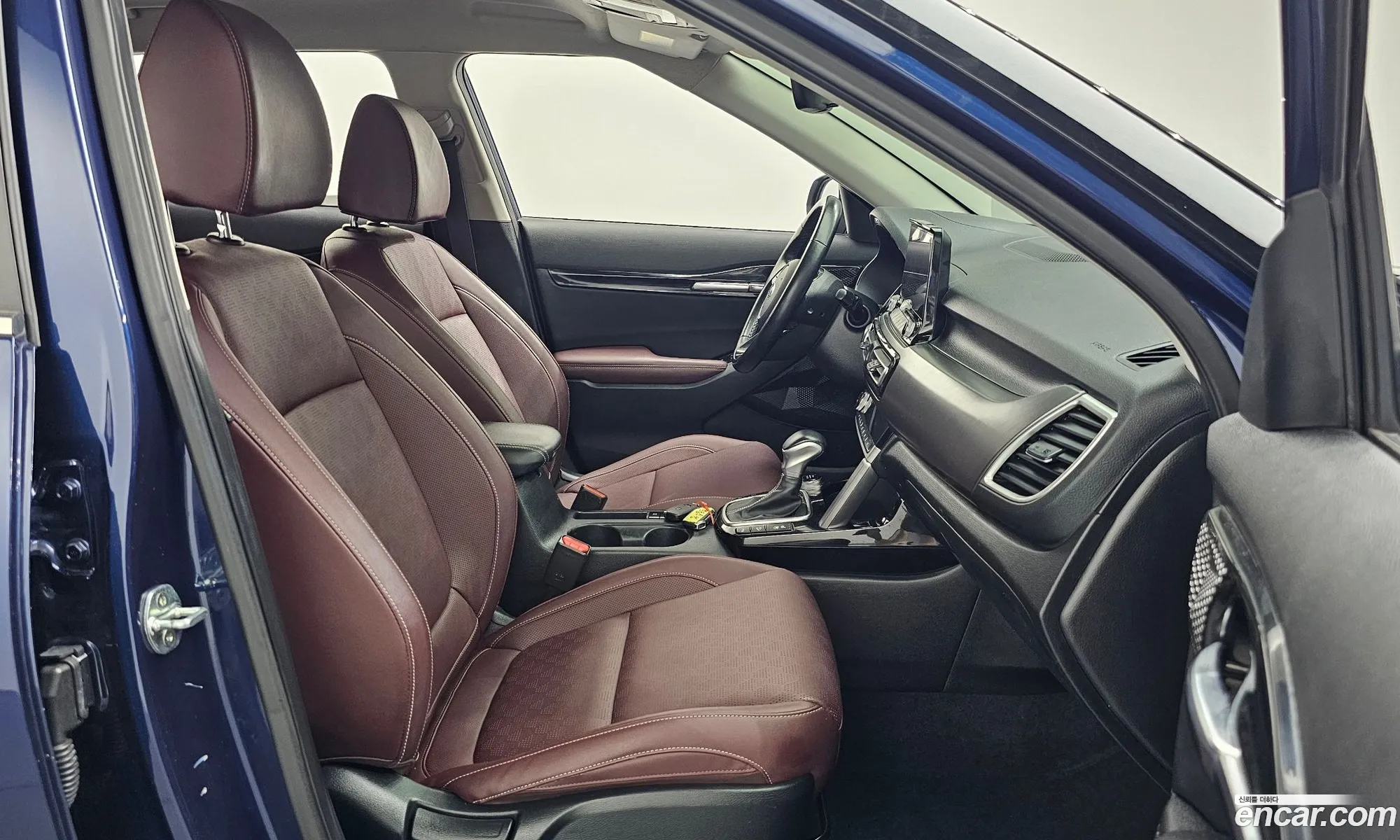Kia Seltos 2020 KNAET812GLK045161 — 32