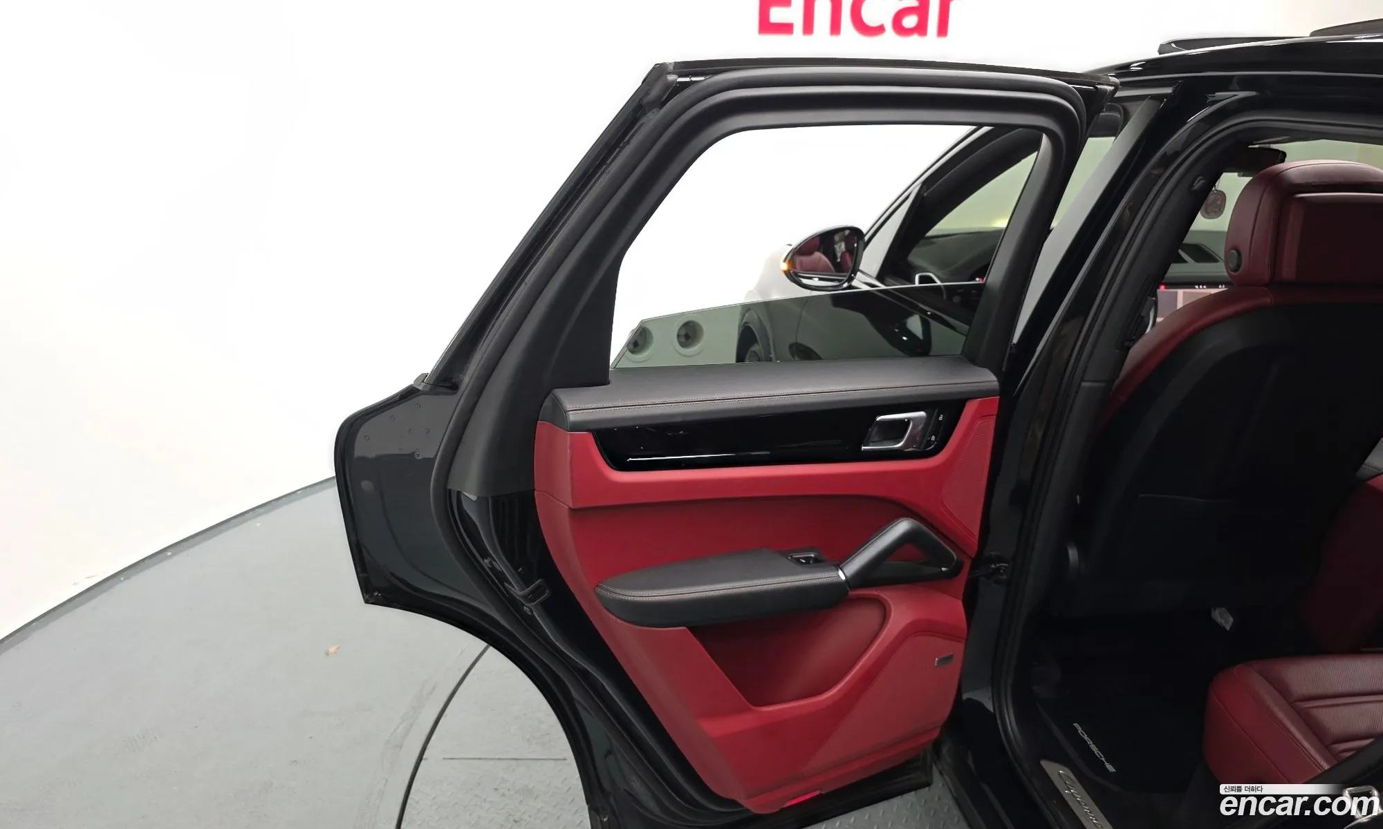 Porsche Cayenne 2020 WP1AA29Y3MDA00738 — 2