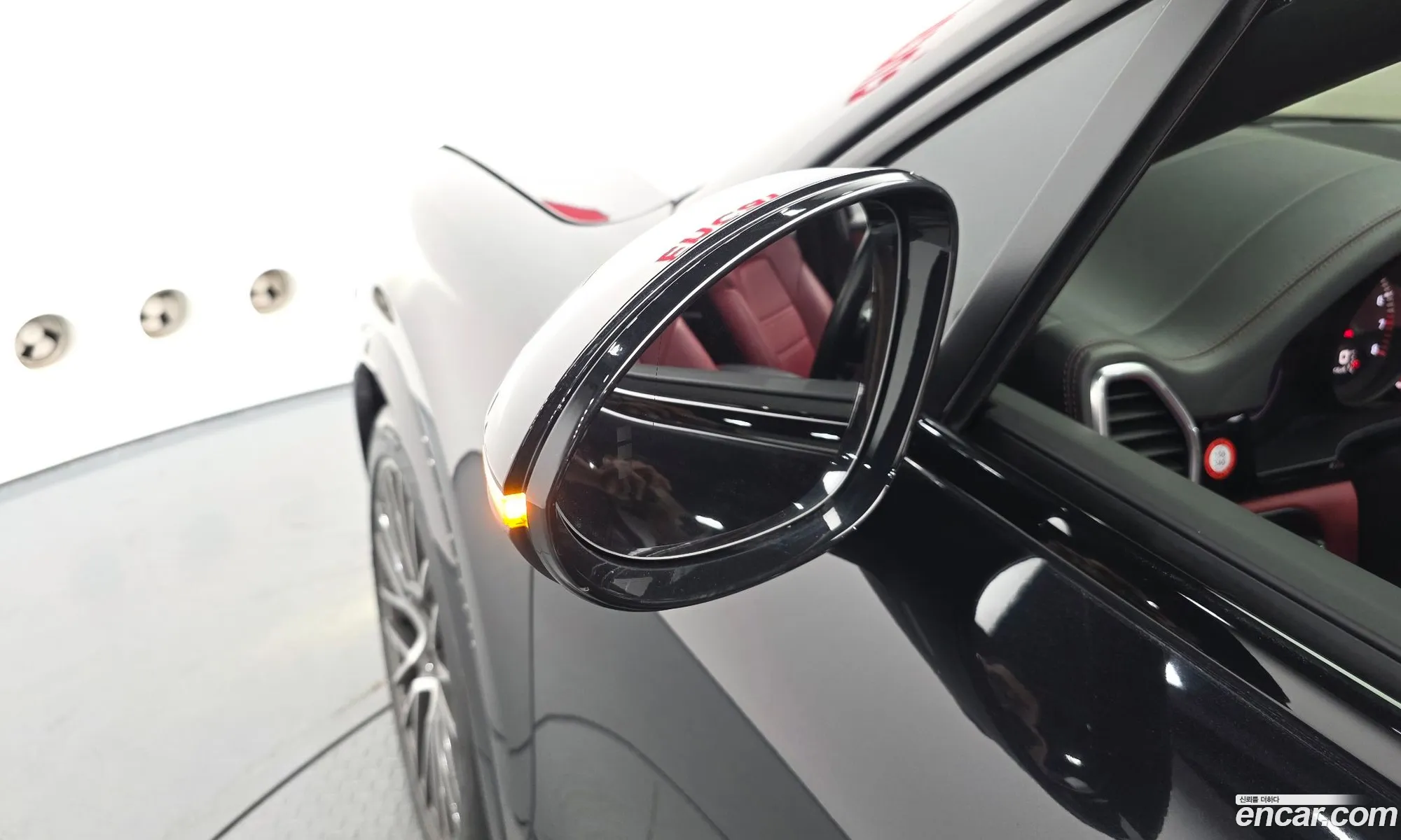 Porsche Cayenne 2020 WP1AA29Y3MDA00738 — 3