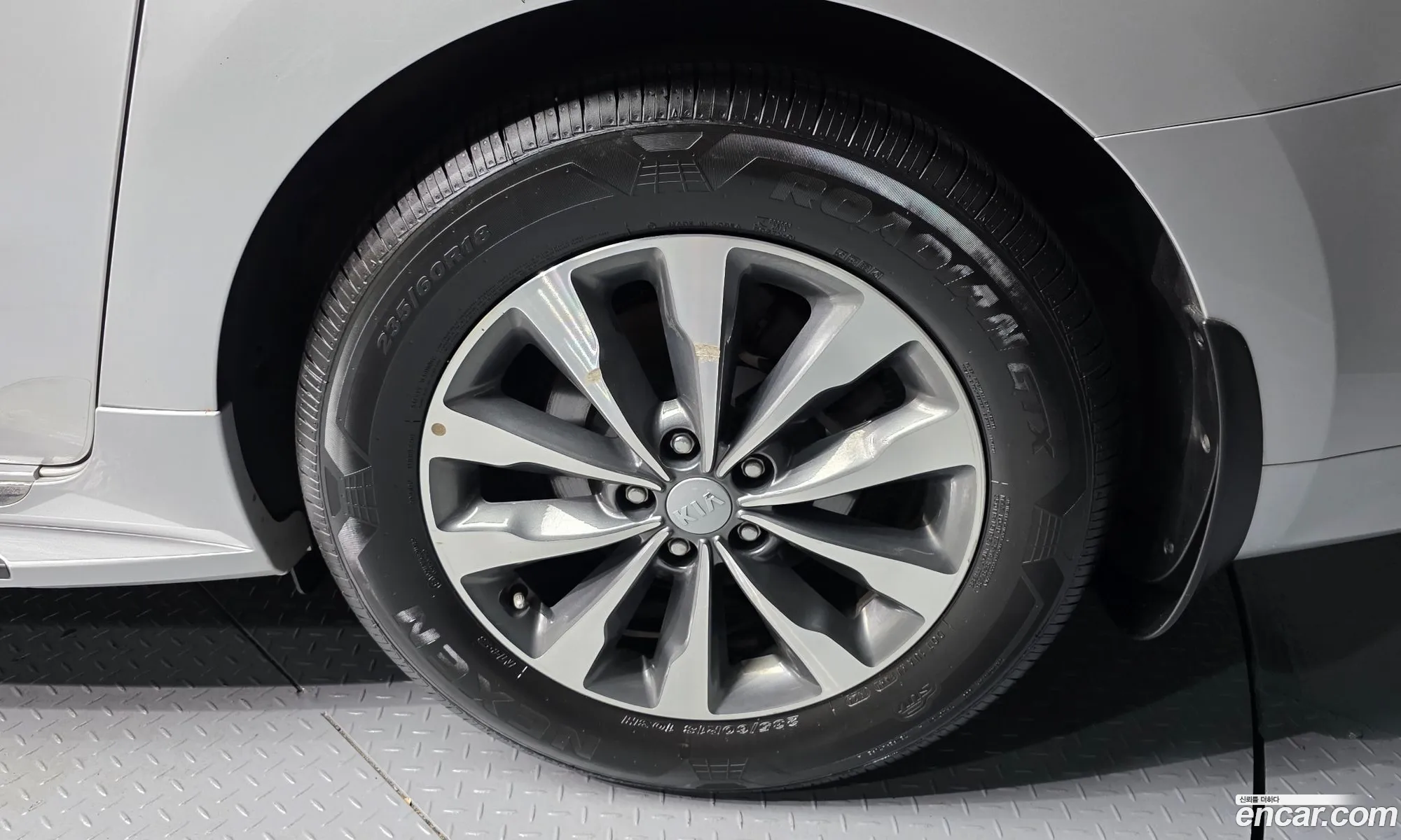 Kia Carnival 2016 KNAMB81ABHS280036 — 29