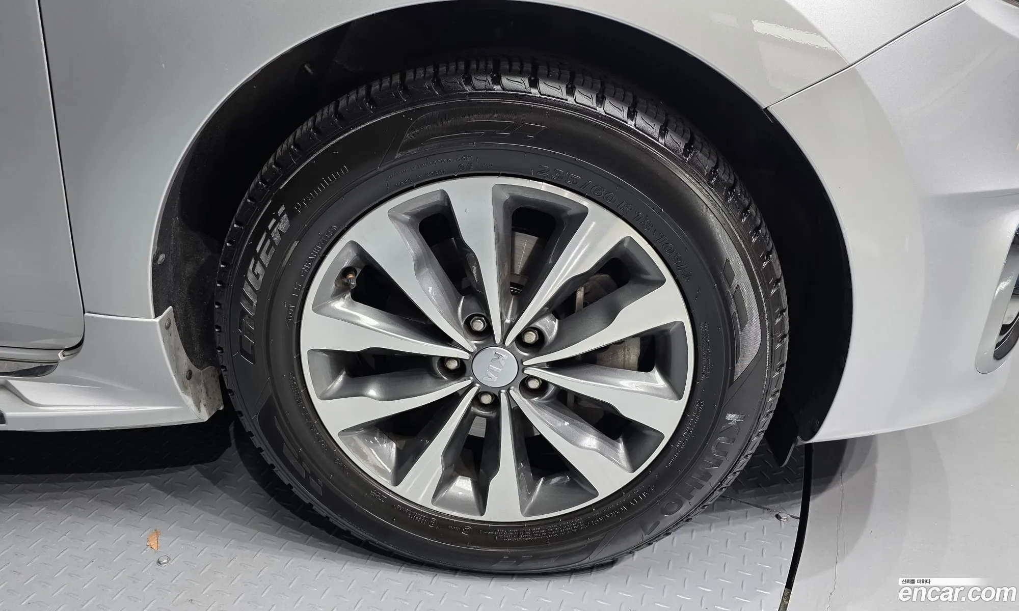 Kia Carnival 2016 KNAMB81ABHS280036 — 7