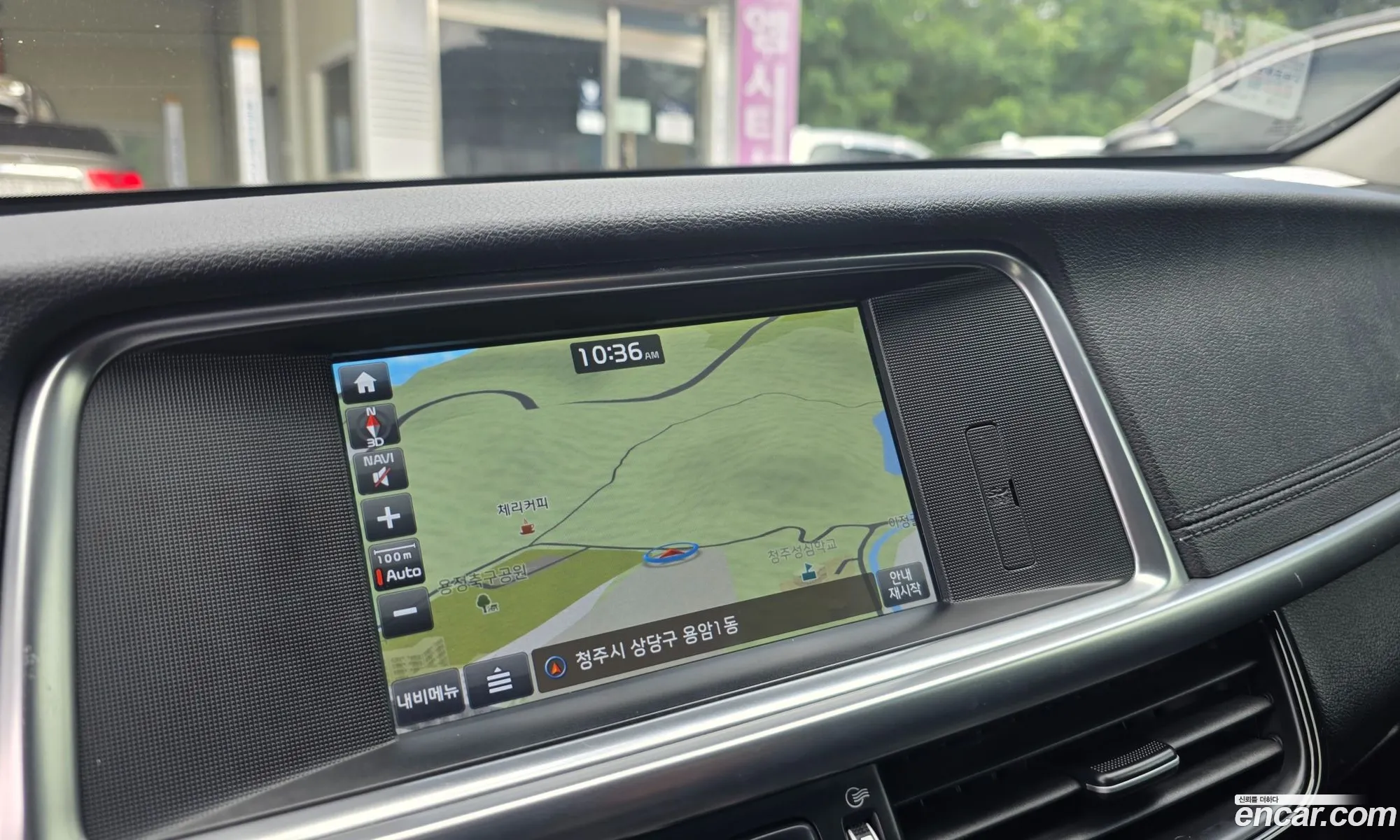Kia K5 Hybrid 2016 — 17