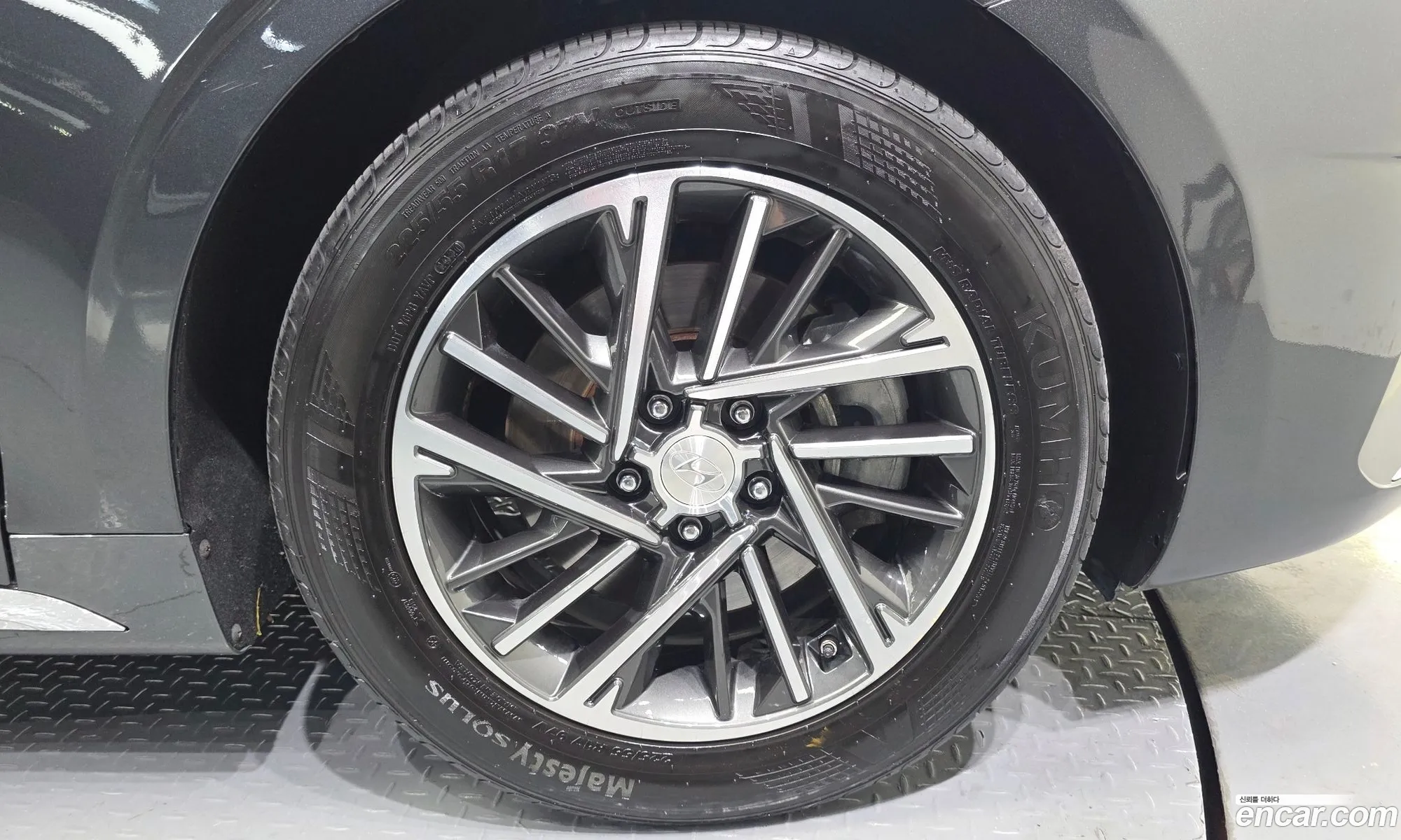 Hyundai Grandeur IG 2020 — 27